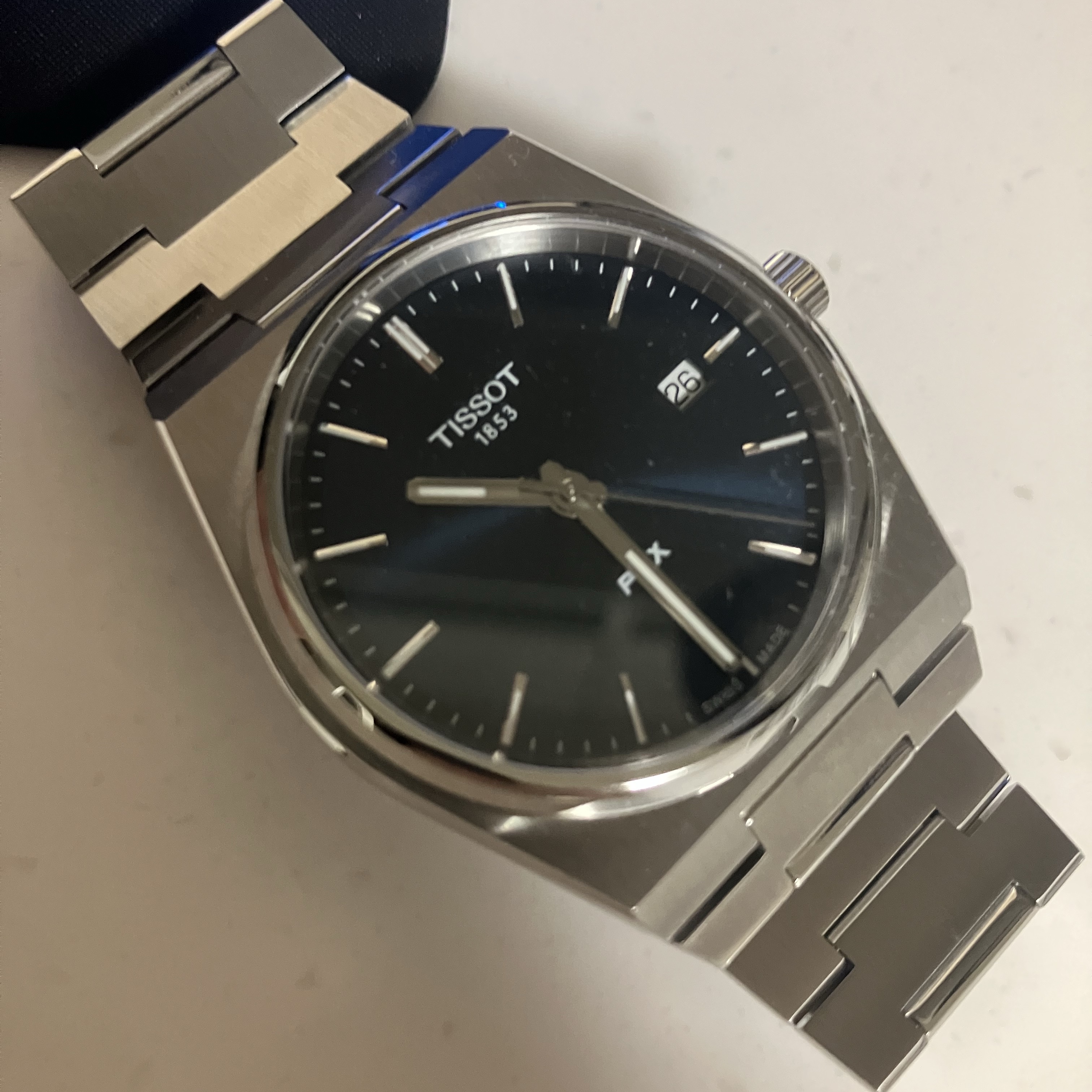 Tissot PRX 40mm Quartz Steel Blue 착용 스타일