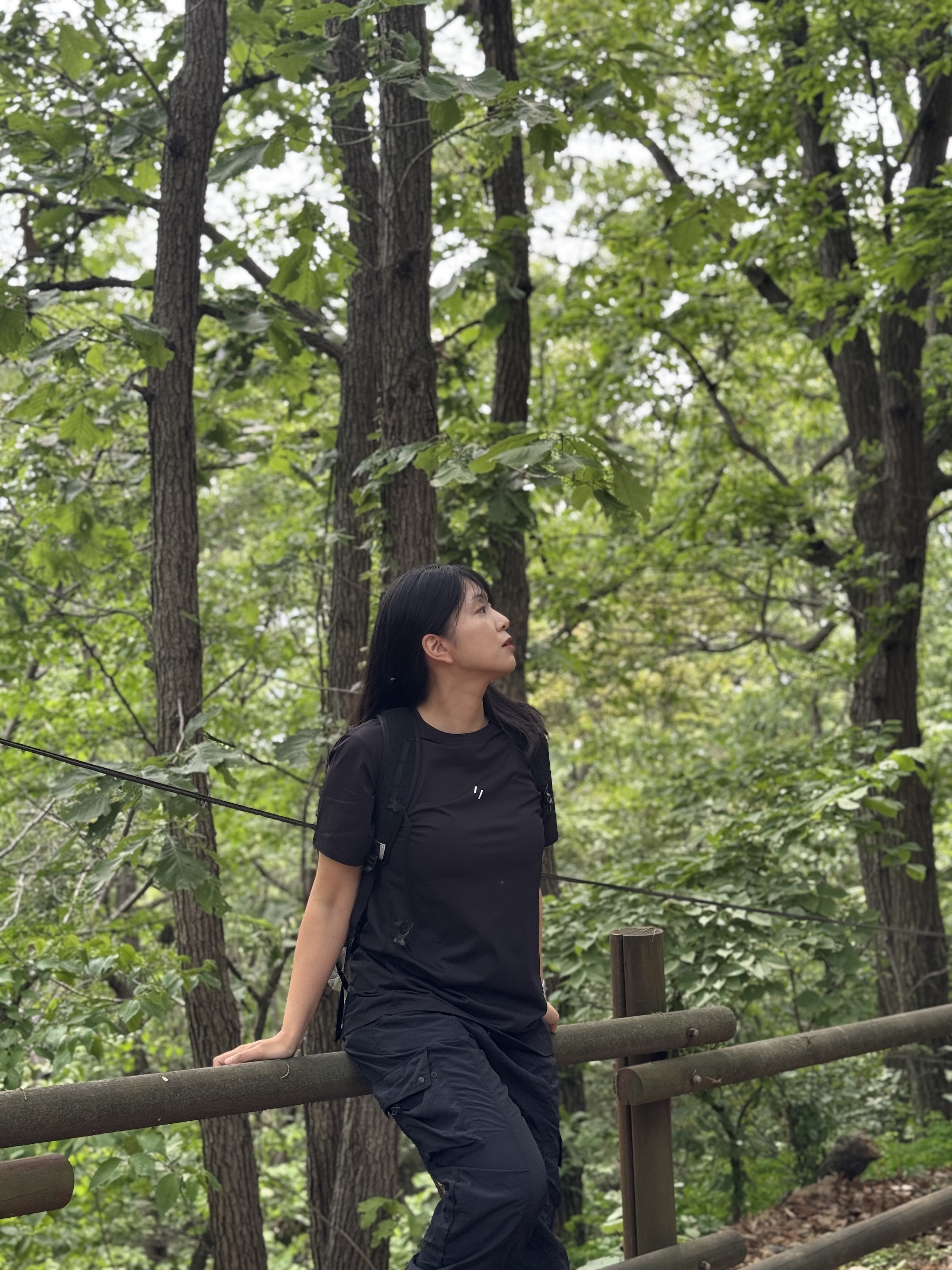 Welter Experiment Brisa Raglan T-Shirt Black 착용 스타일 - 1