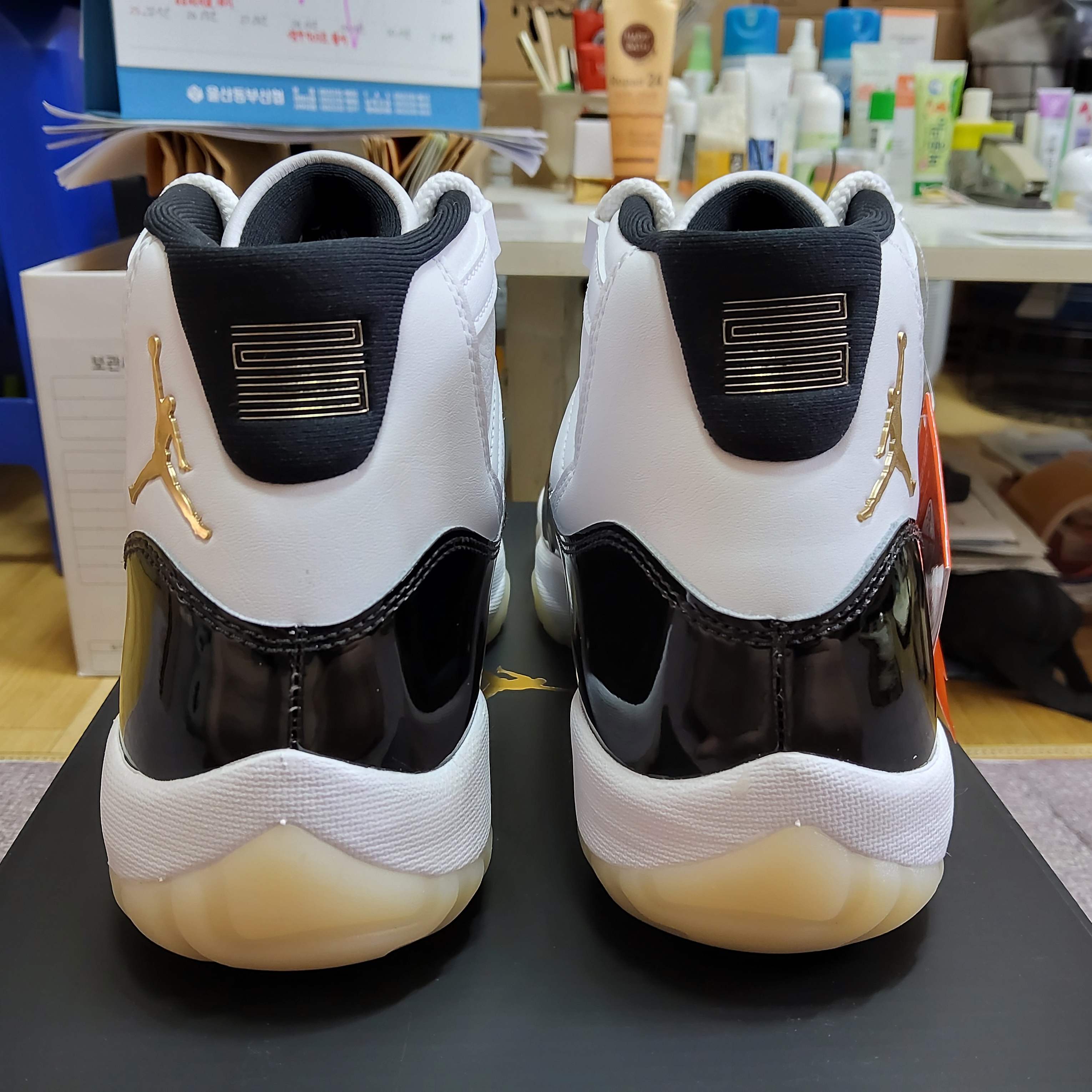 Jordan 11 Retro Gratitude 착용 스타일 - 6