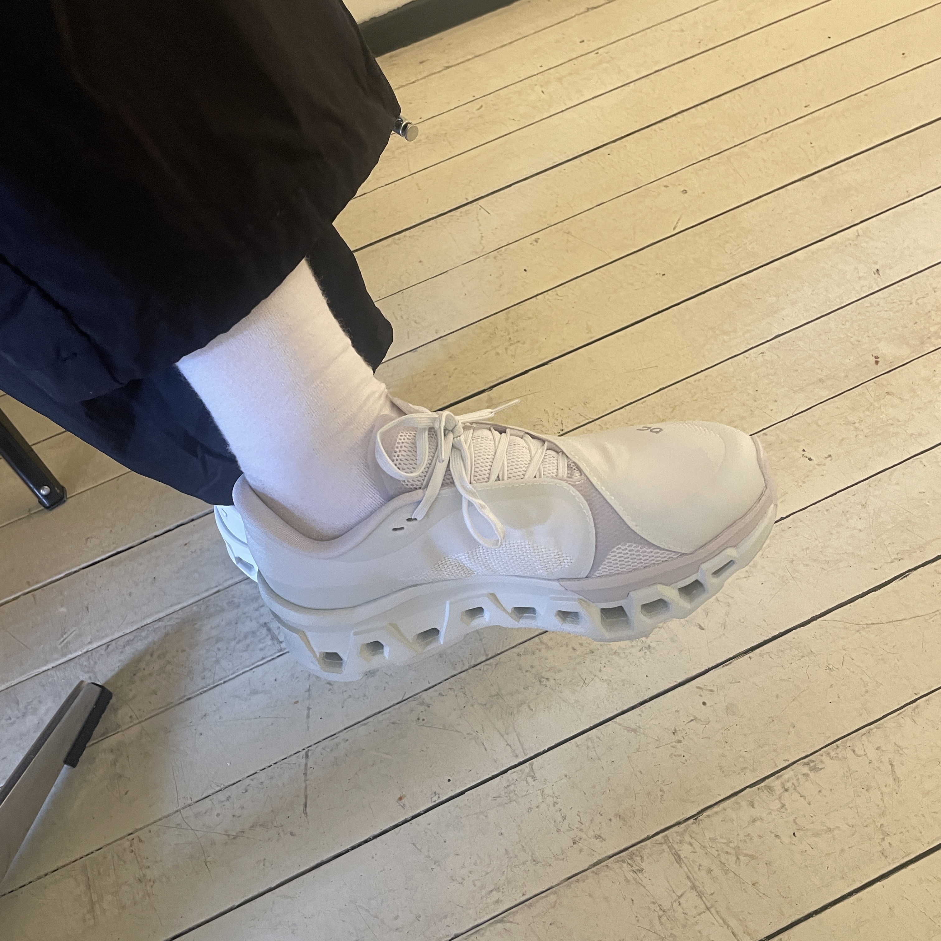 (W) On Running x Post Archive Faction (Paf) Cloudmonster 2 Vapor Frost 착용 스타일 - 2
