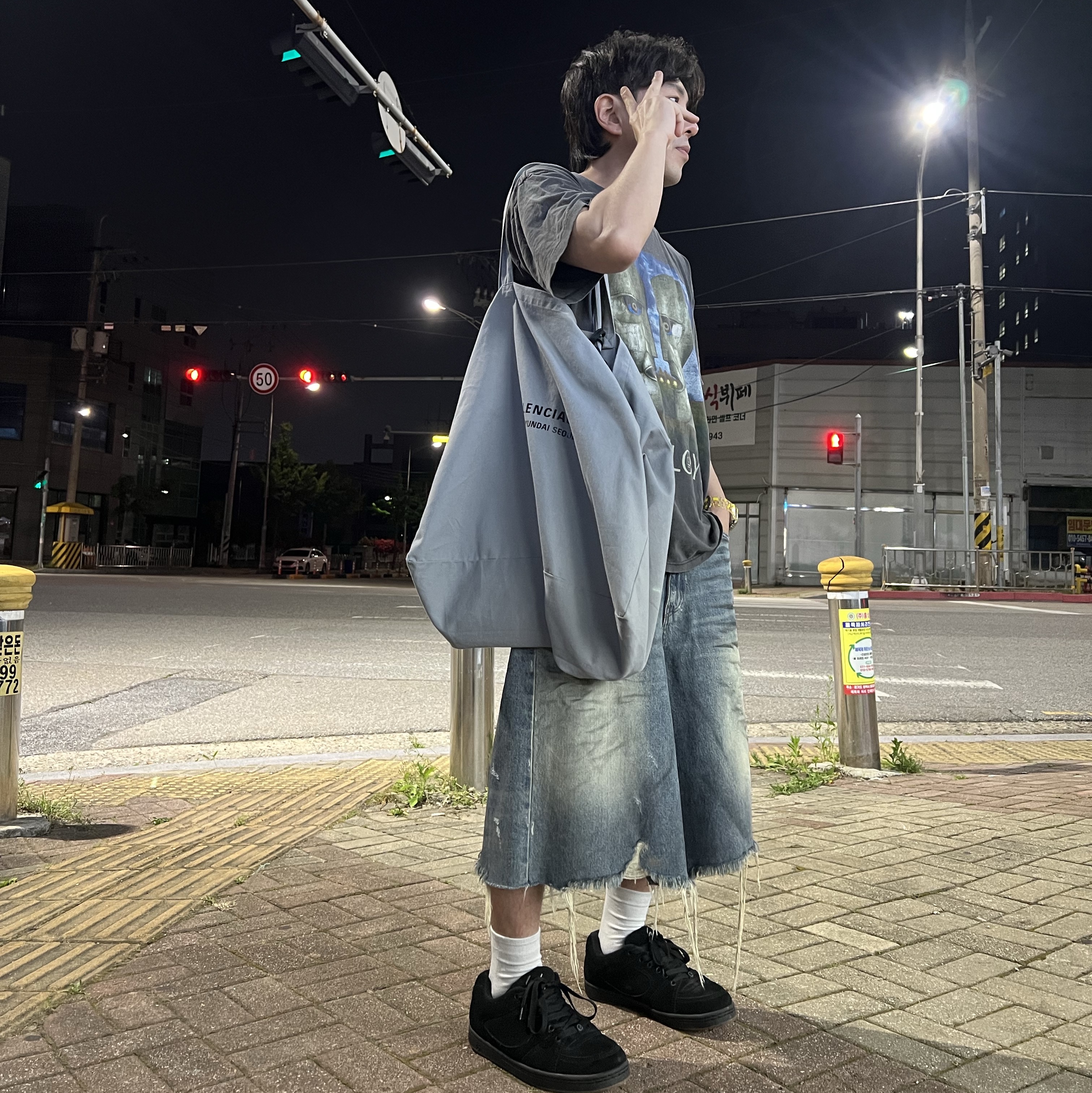 Project G/R Reworked Bermuda Shorts Blue 착용 스타일 - 2