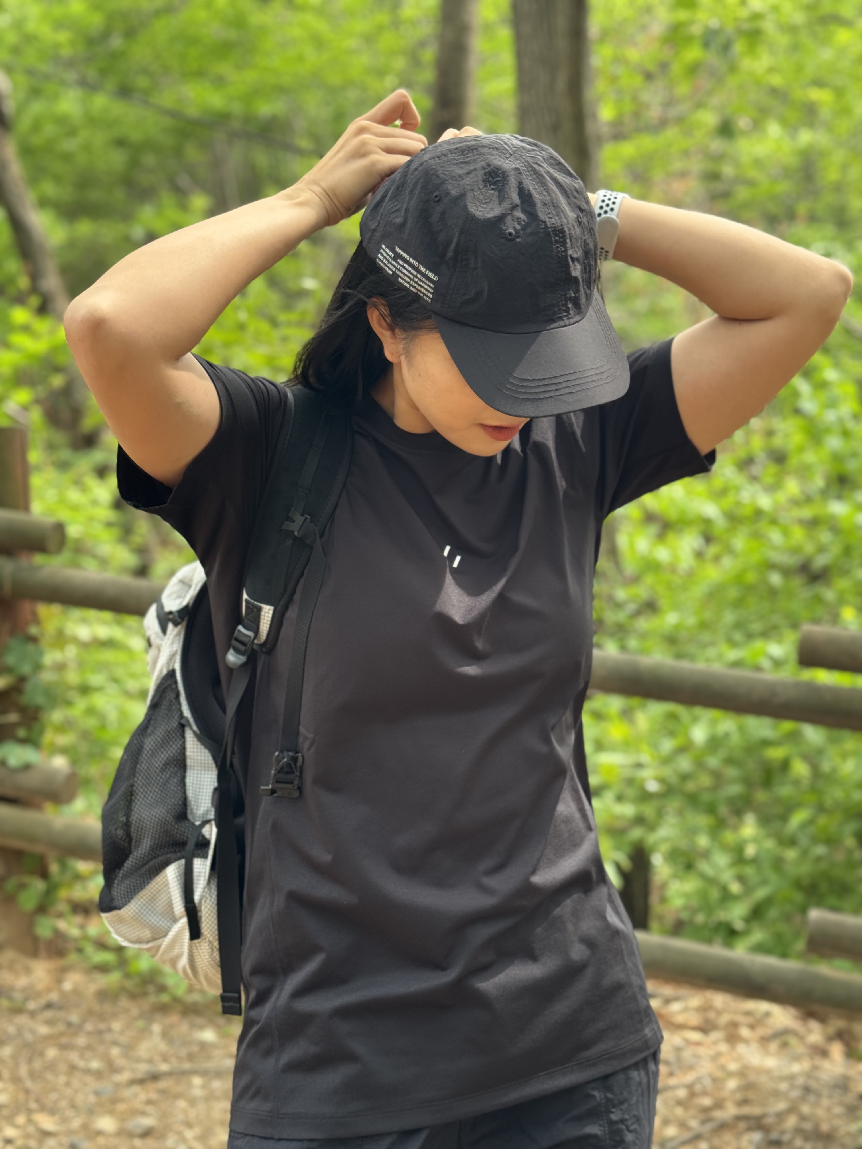 Welter Experiment Brisa Raglan T-Shirt Black 착용 스타일 - 4