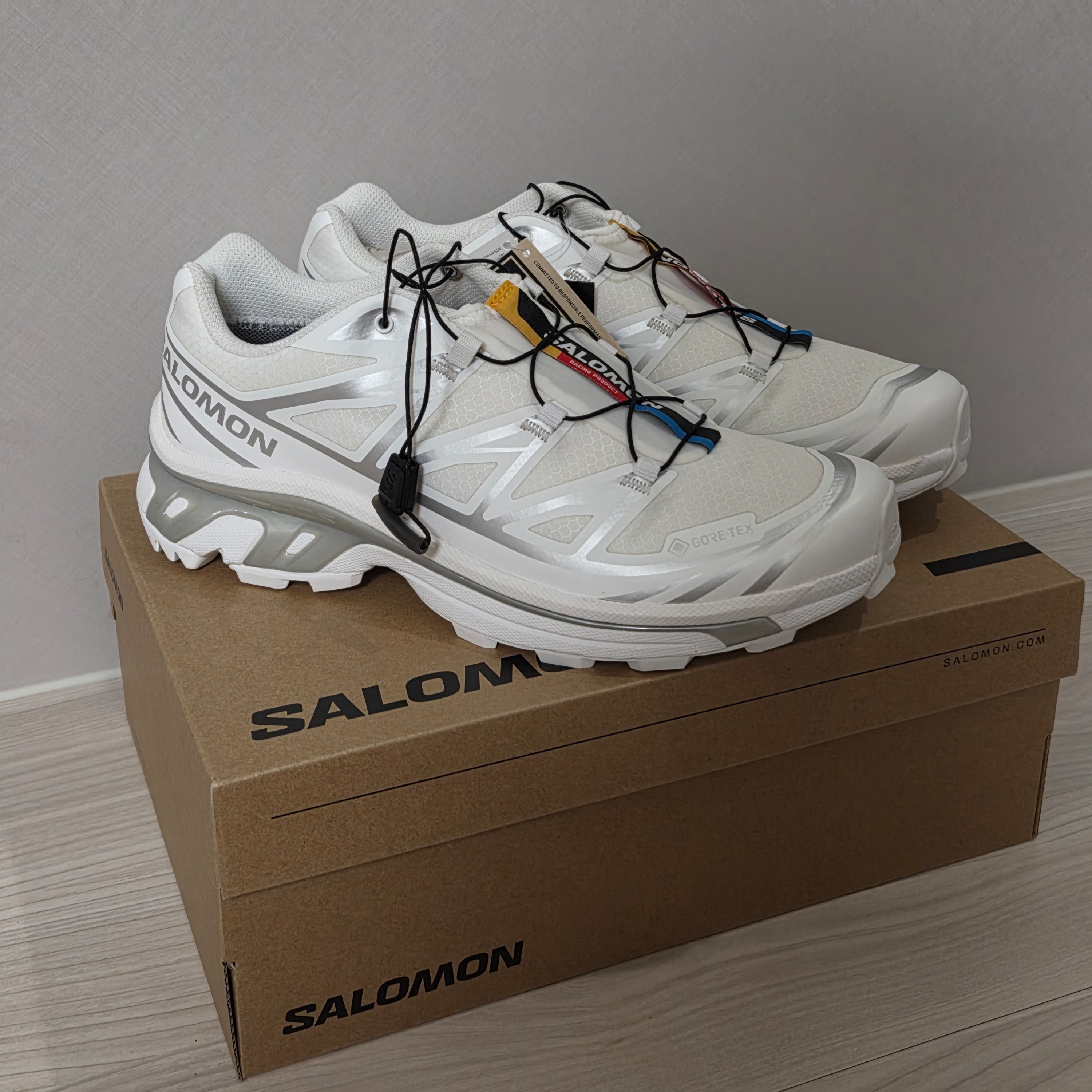 Salomon XT-6 Gore-Tex White Silver 착용 스타일