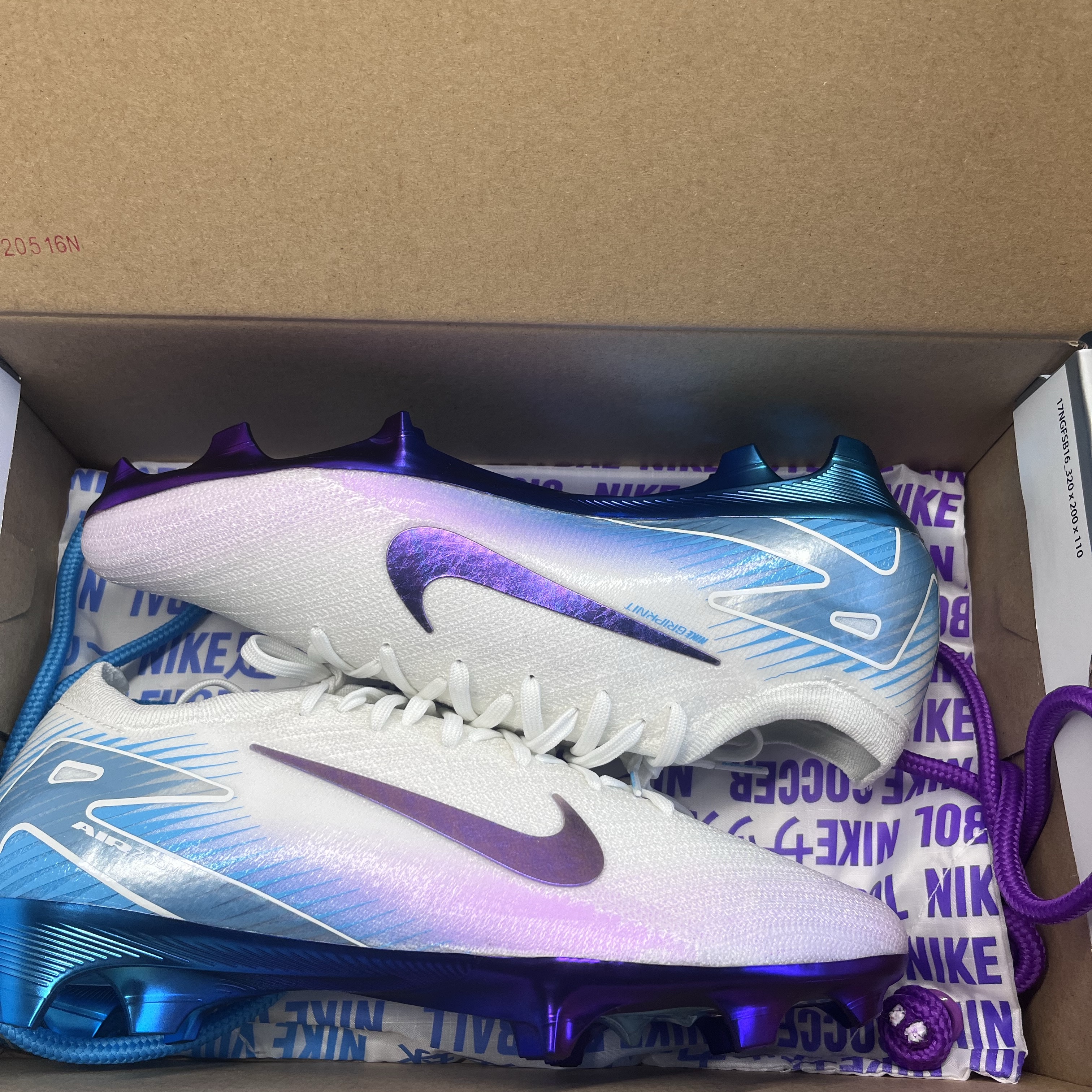 Nike Zoom Mercurial Vapor 16 Elite LV8 FG White Multi Colour 착용 스타일 - 1