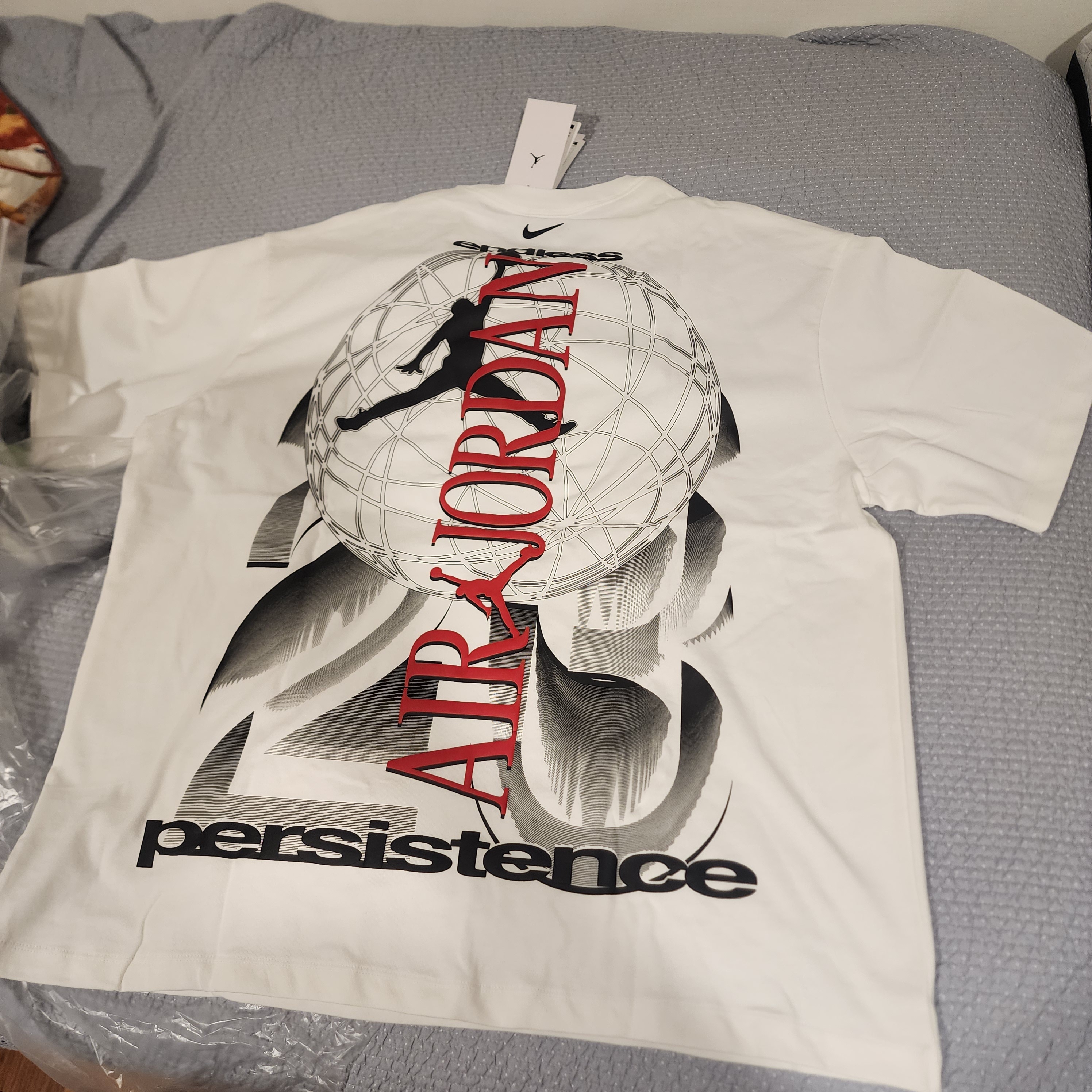 Jordan Seoul T-Shirt White Varsity Red (IB9106-100) 착용 스타일 - 2