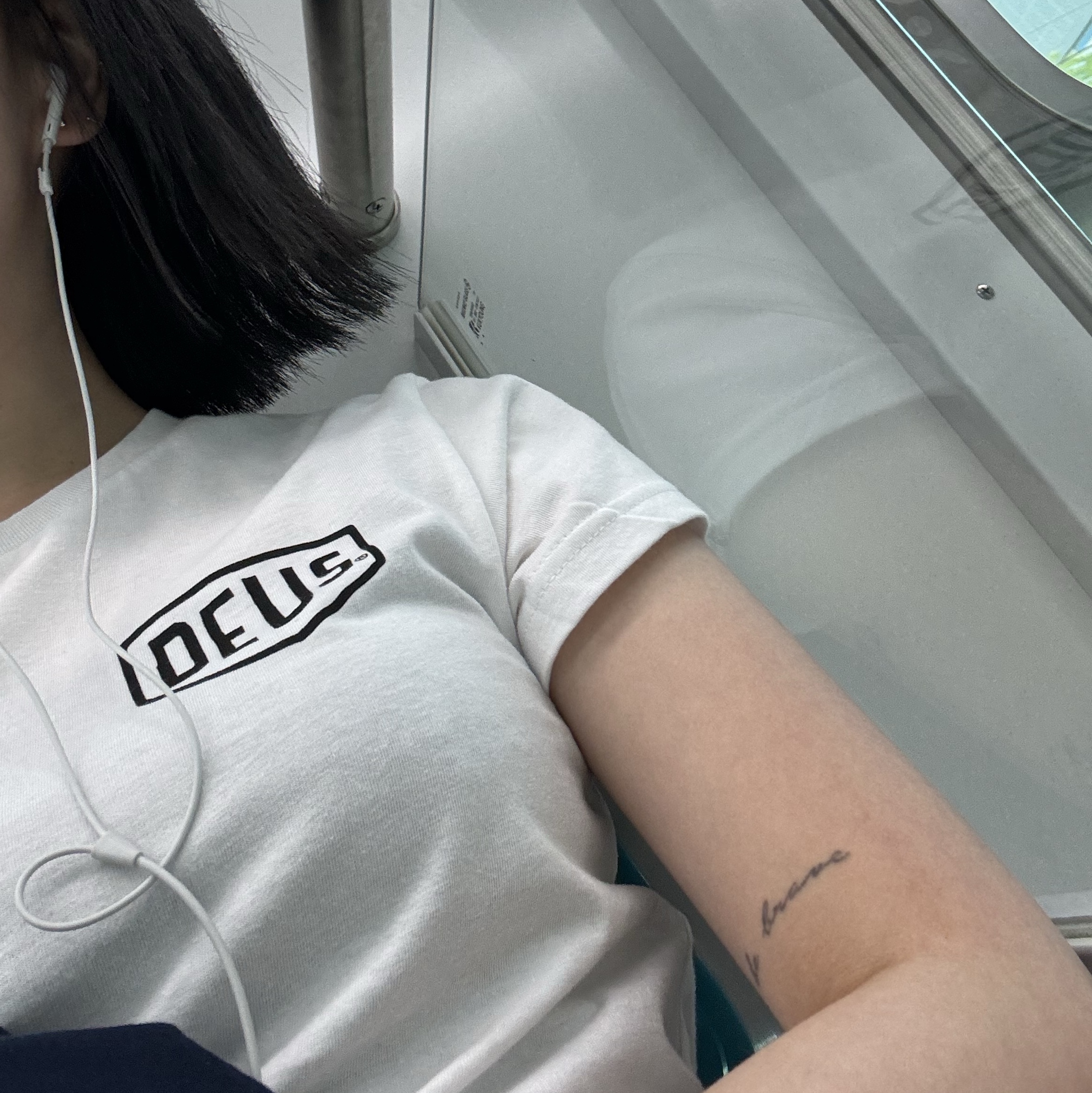 (Kids) Deus Ex Machina College Seoul T-Shirt White 착용 스타일