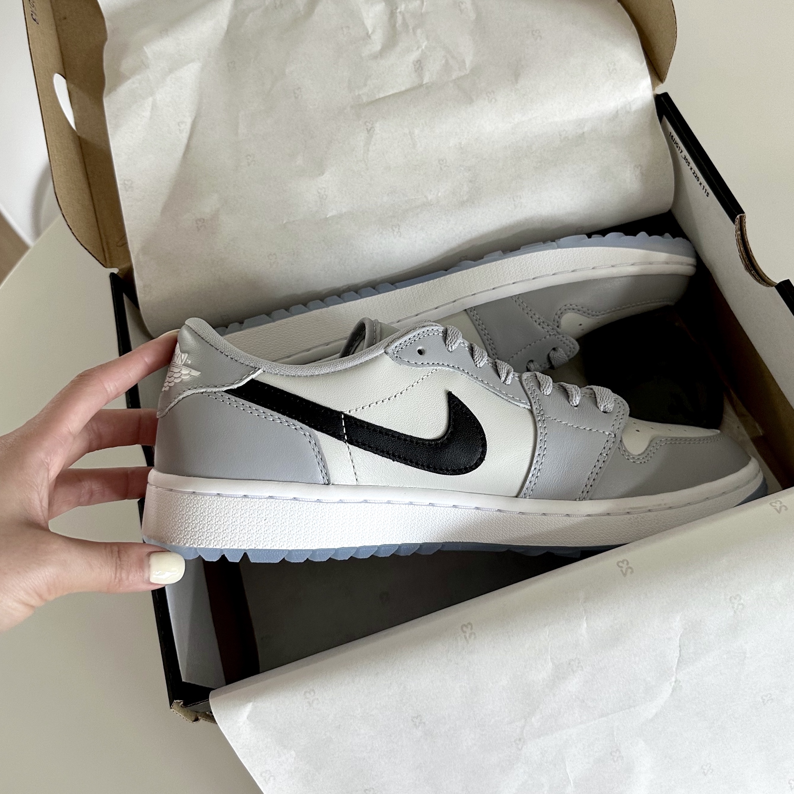 Jordan 1 Low Golf Wolf Grey 착용 스타일