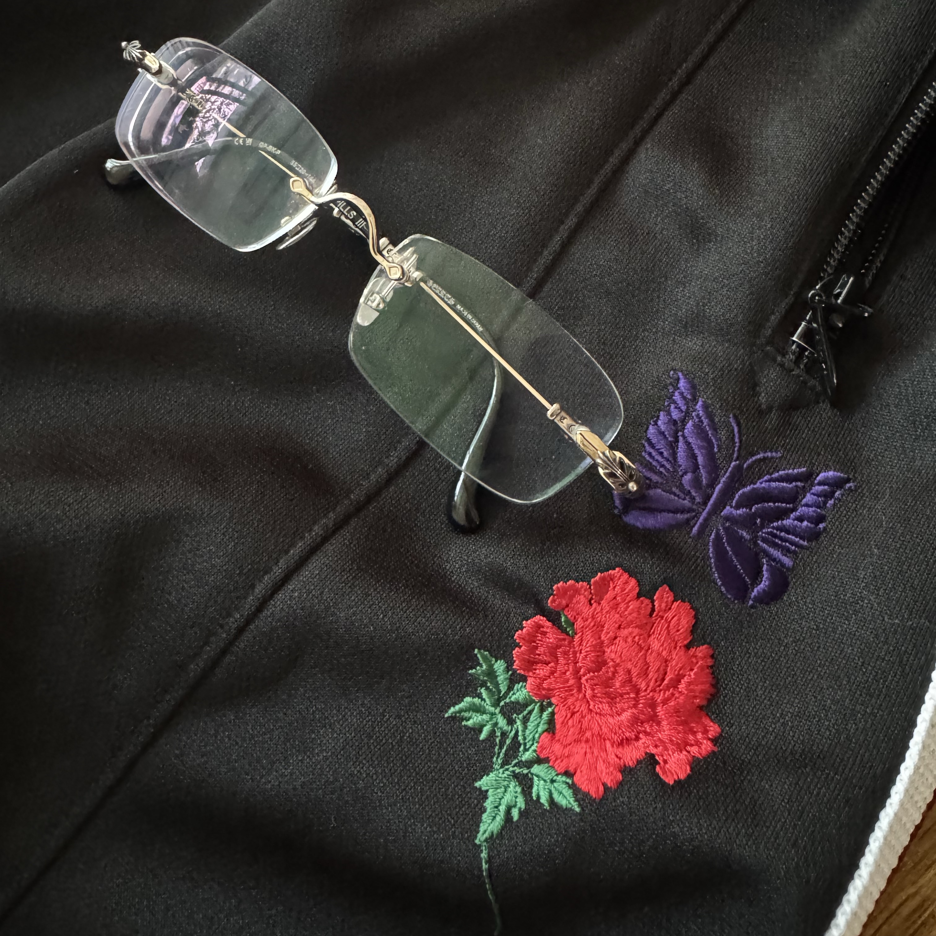 Palace x Oakley Nitrofuel Jacket Black - 23SS, Palace x Oakley Tech Jersey Black - 24FW 착용 스타일 - 3