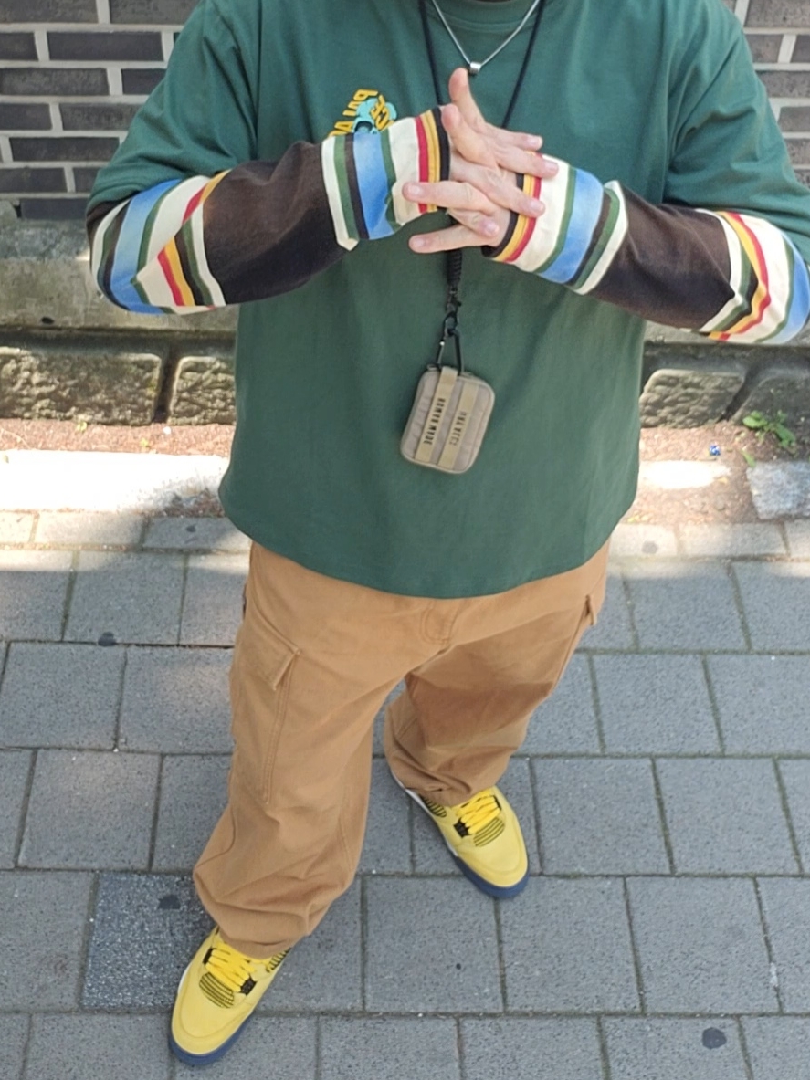 Palace P3 Skull T-Shirt Racey Green - 25SS, Human Made Military Card Case Beige 착용 스타일 - 2