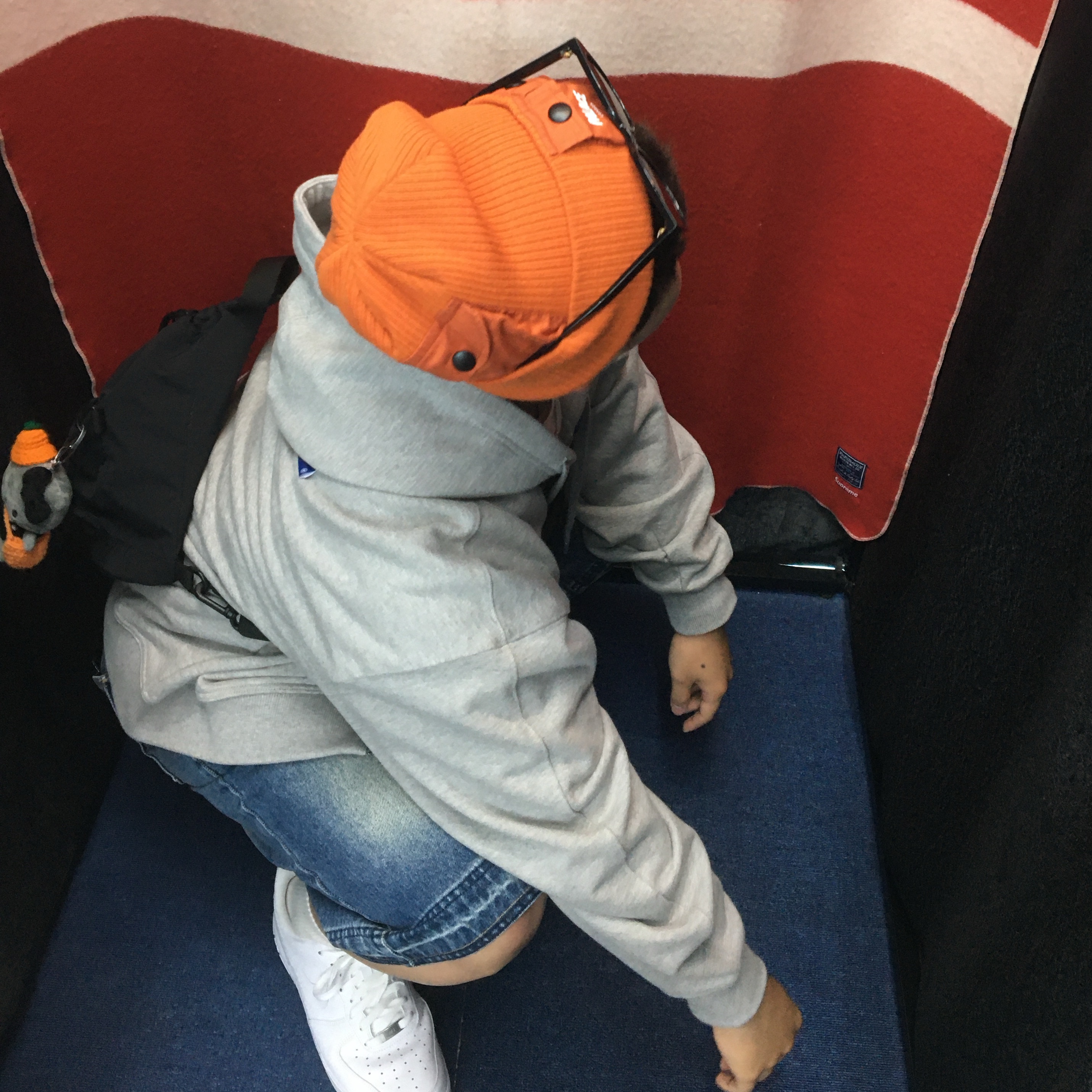 Ader Error Sig; TRS/BL Tag Hoodie Zip-Up 02 Grey, Palace C-Pocket Beanie Orange - 21SS 착용 스타일 - 1