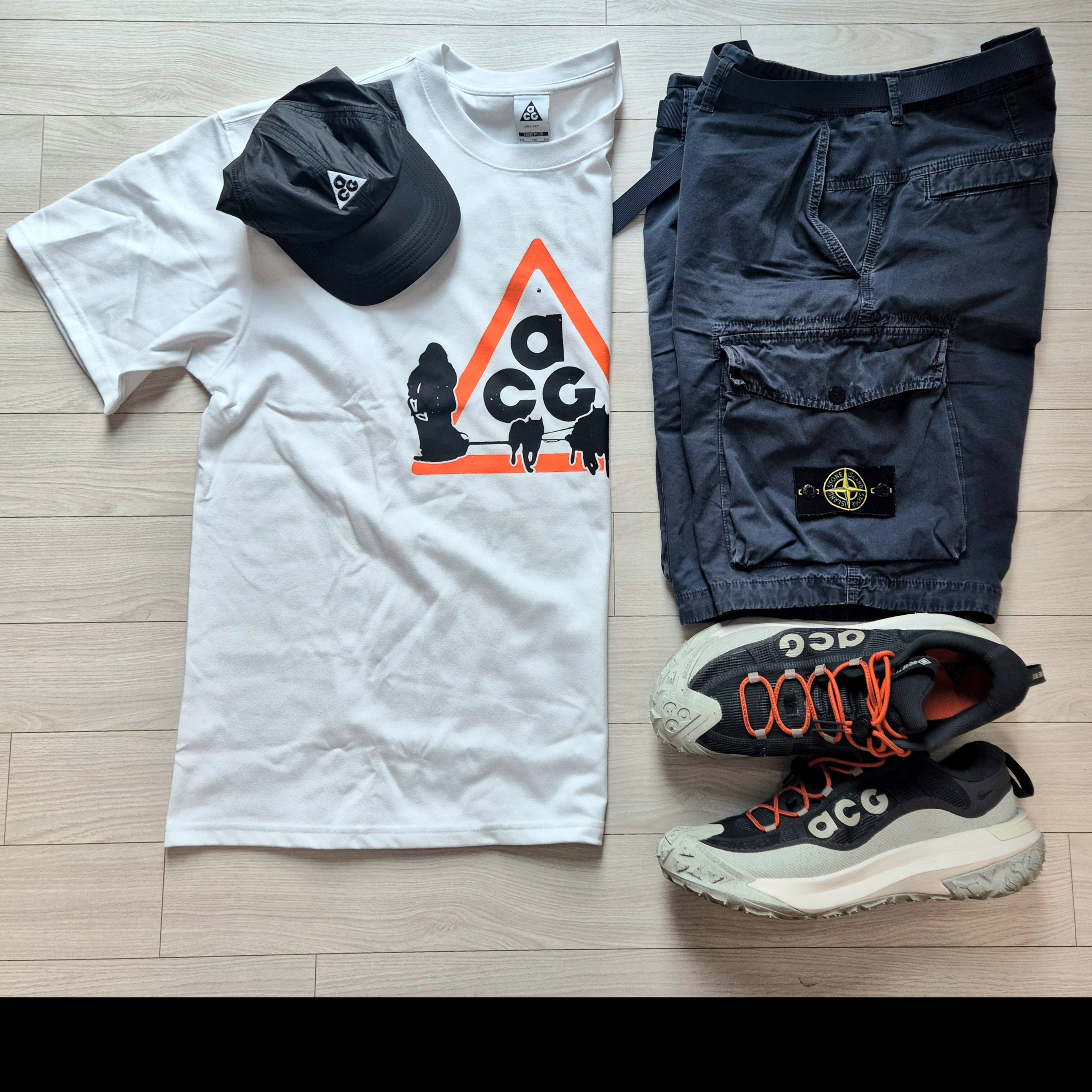 Nike ACG Trail Cap Black, Nike ACG Dri-Fit Dog Sled T-Shirt Summit White - Asia 착용 스타일