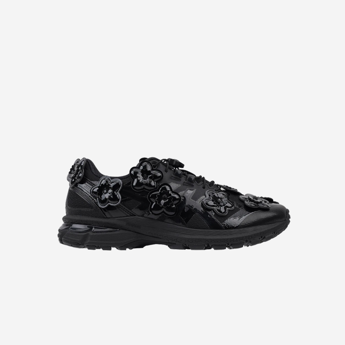 아식스 x 세실리에 반센 젤 터레인 블랙(Asics x Cecilie Bahnsen Gel-Terrain Black)