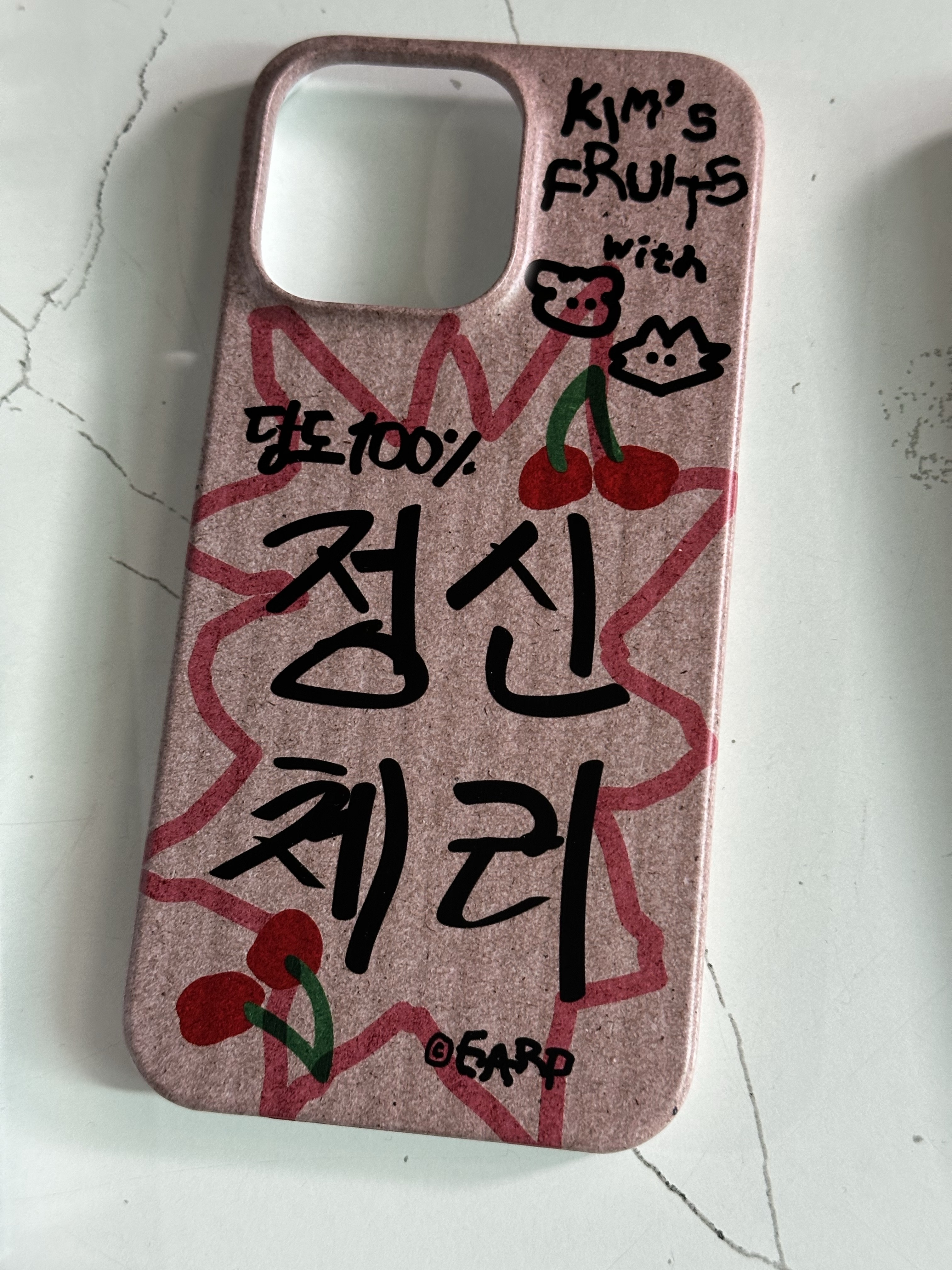 [EARPEARP X KIMS FRUITS] Mental Cherry Hard Case 착용 스타일
