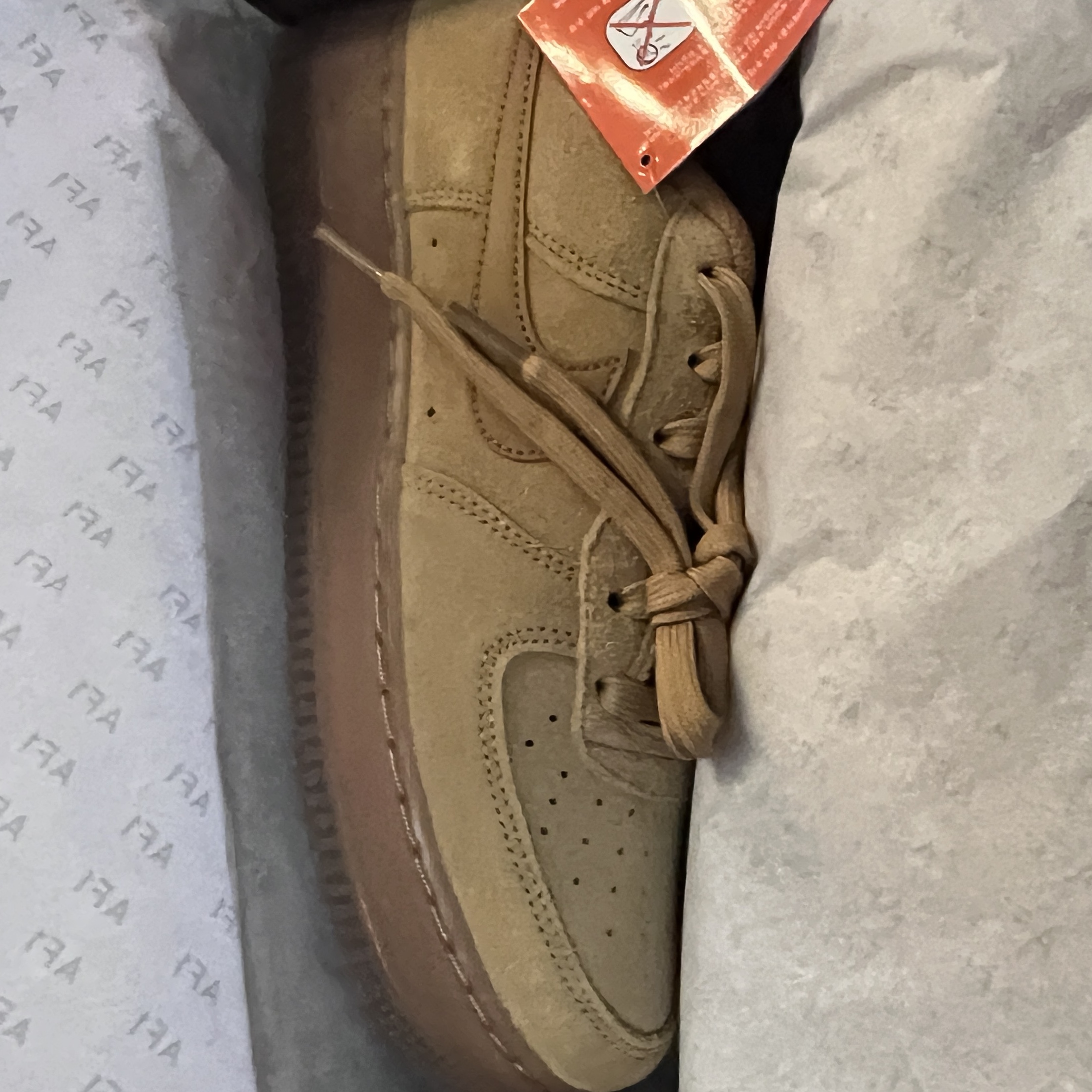 (GS) Nike Air Force 1 Low Wheat 착용 스타일