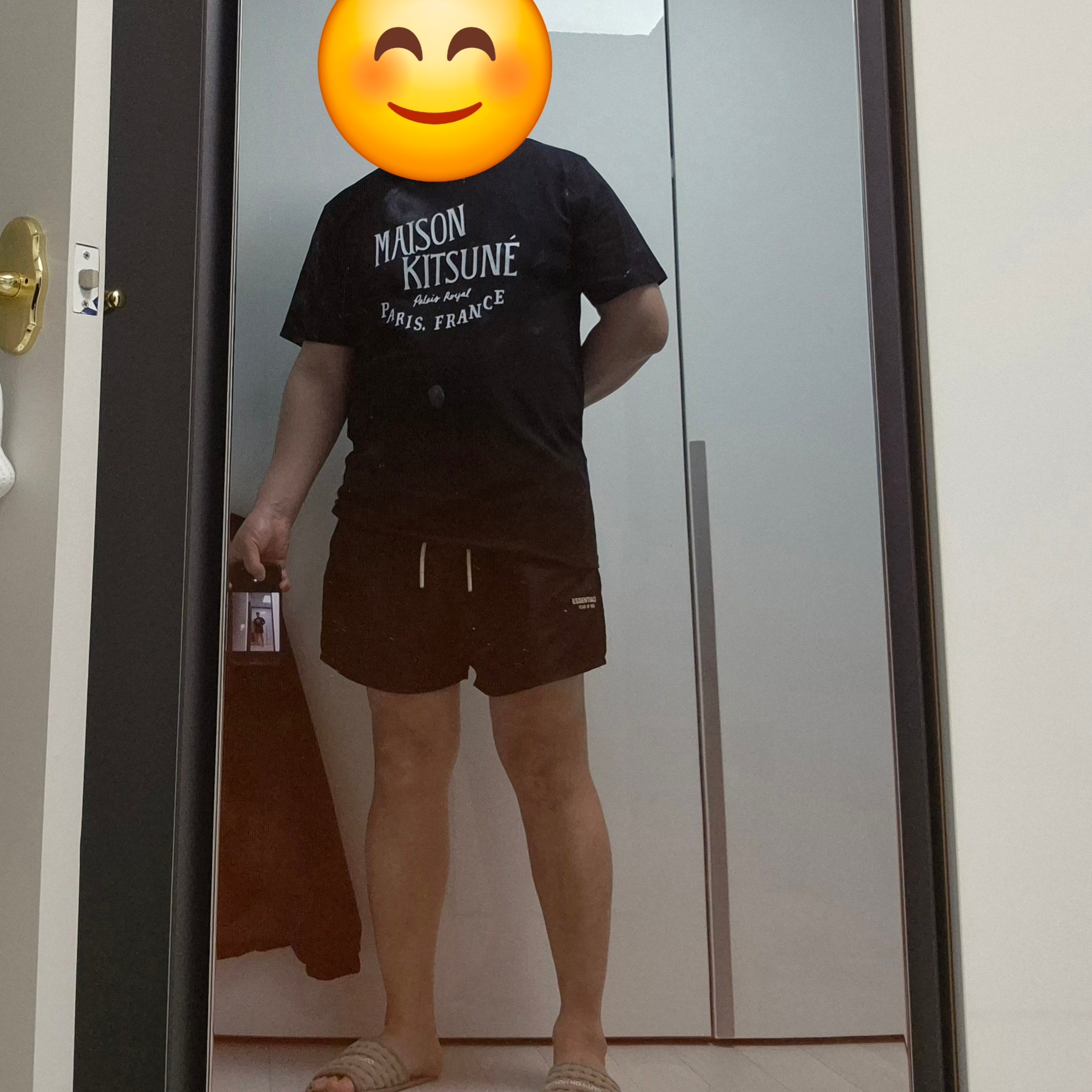 Essentials Running Shorts Jet Black - 23FW, Maison Kitsune Palais Royal Classic T-Shirt Black 착용 스타일