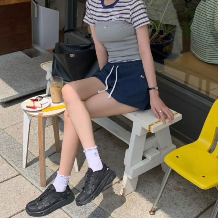 New Balance Kave Sandal Black 착용 스타일