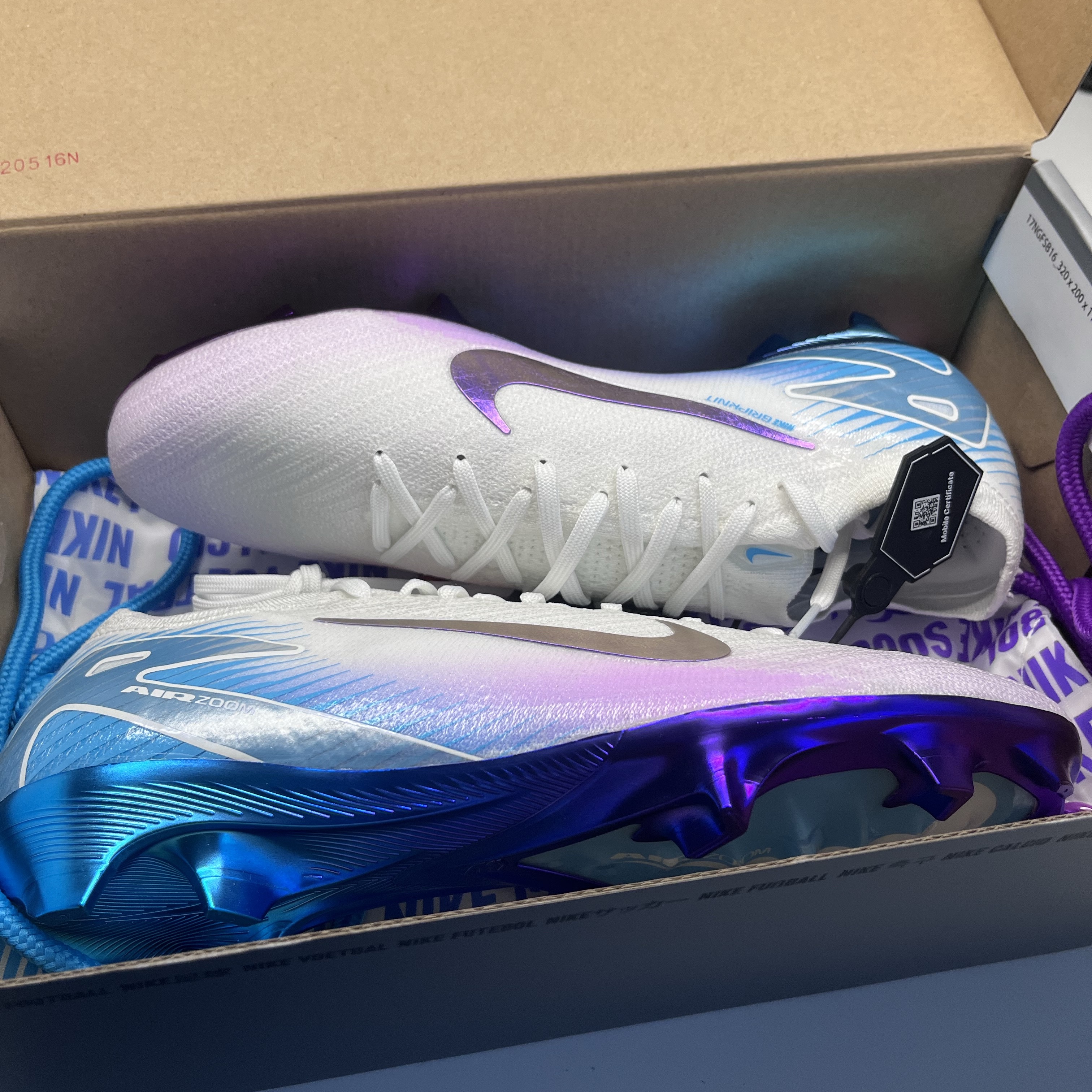 Nike Zoom Mercurial Vapor 16 Elite LV8 FG White Multi Colour 착용 스타일 - 3