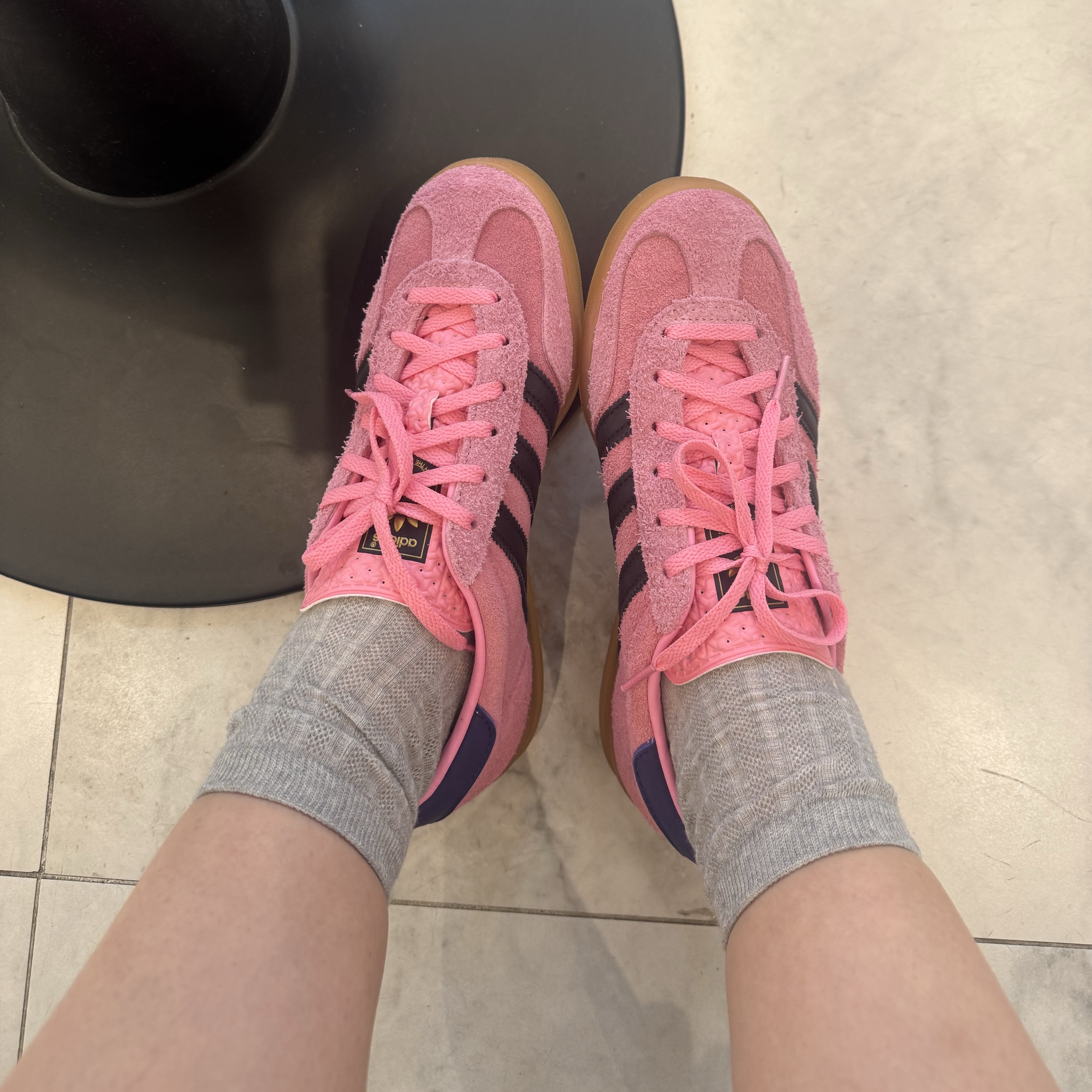 (W) Adidas Gazelle Indoor Bliss Pink 착용 스타일