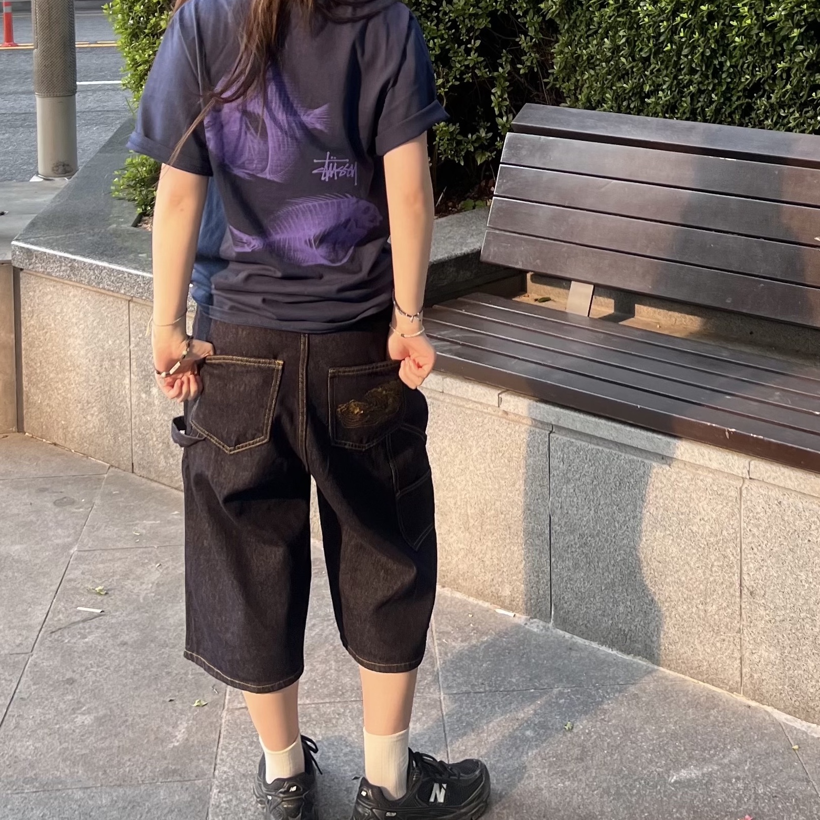 Stussy X-Ray Fishin T-shirt Navy, Suade Contour Double Knee Shorts Raw Indigo 착용 스타일