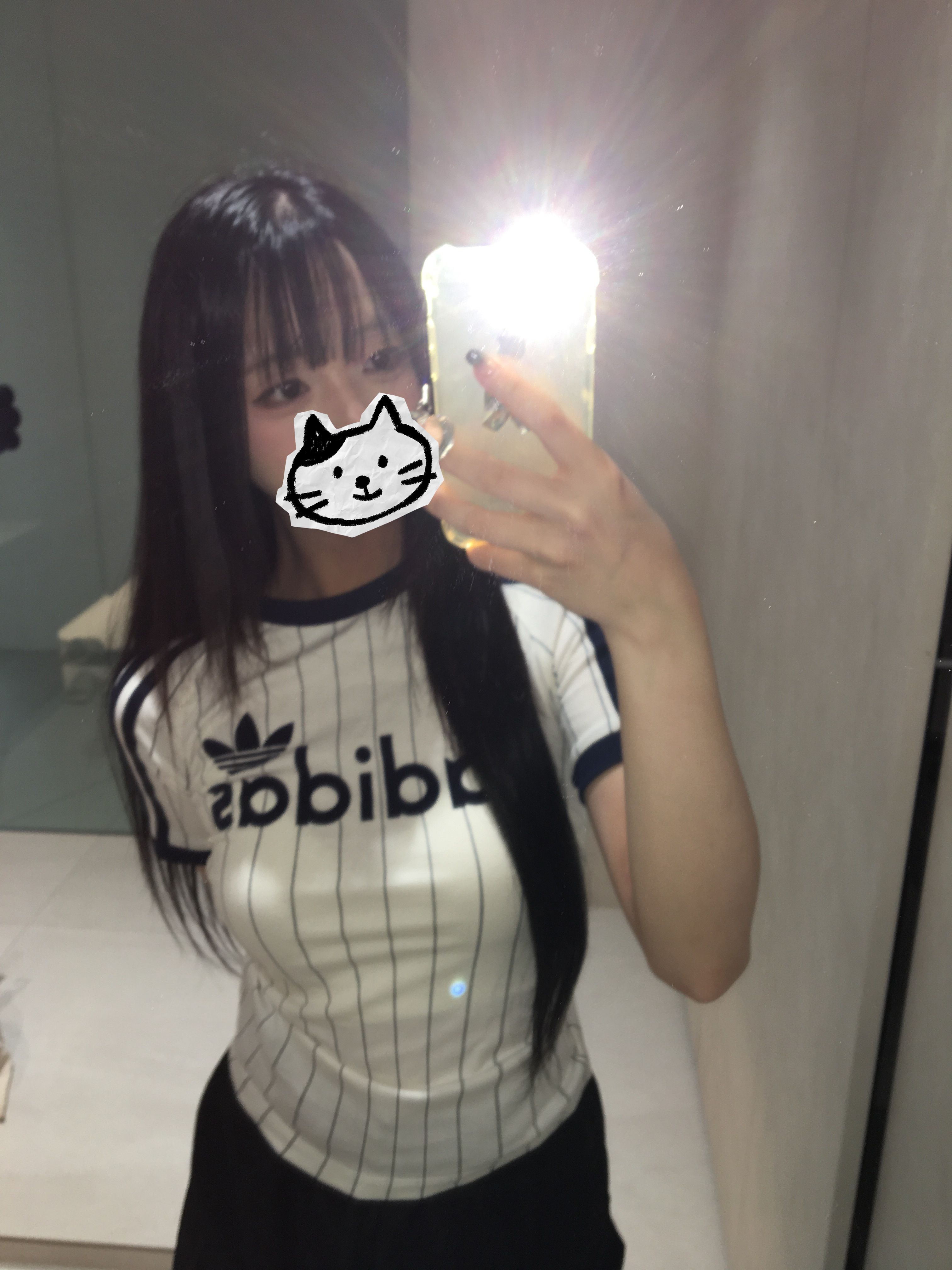 (W) Adidas Linear Cali Graphic T-Shirt Off White Night Indigo - KR Sizing 착용 스타일 - 1