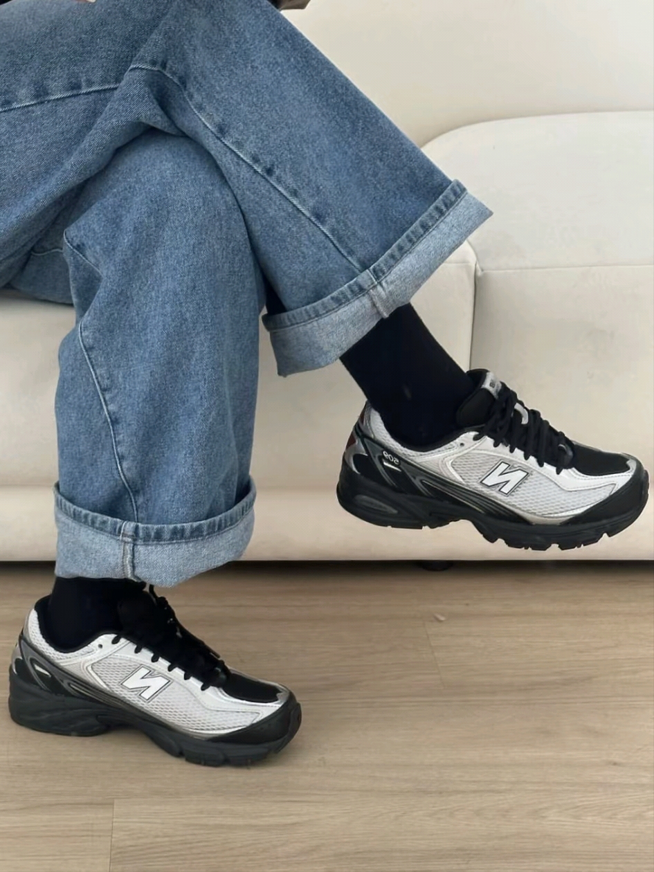 New Balance 509 Black Gray 착용 스타일