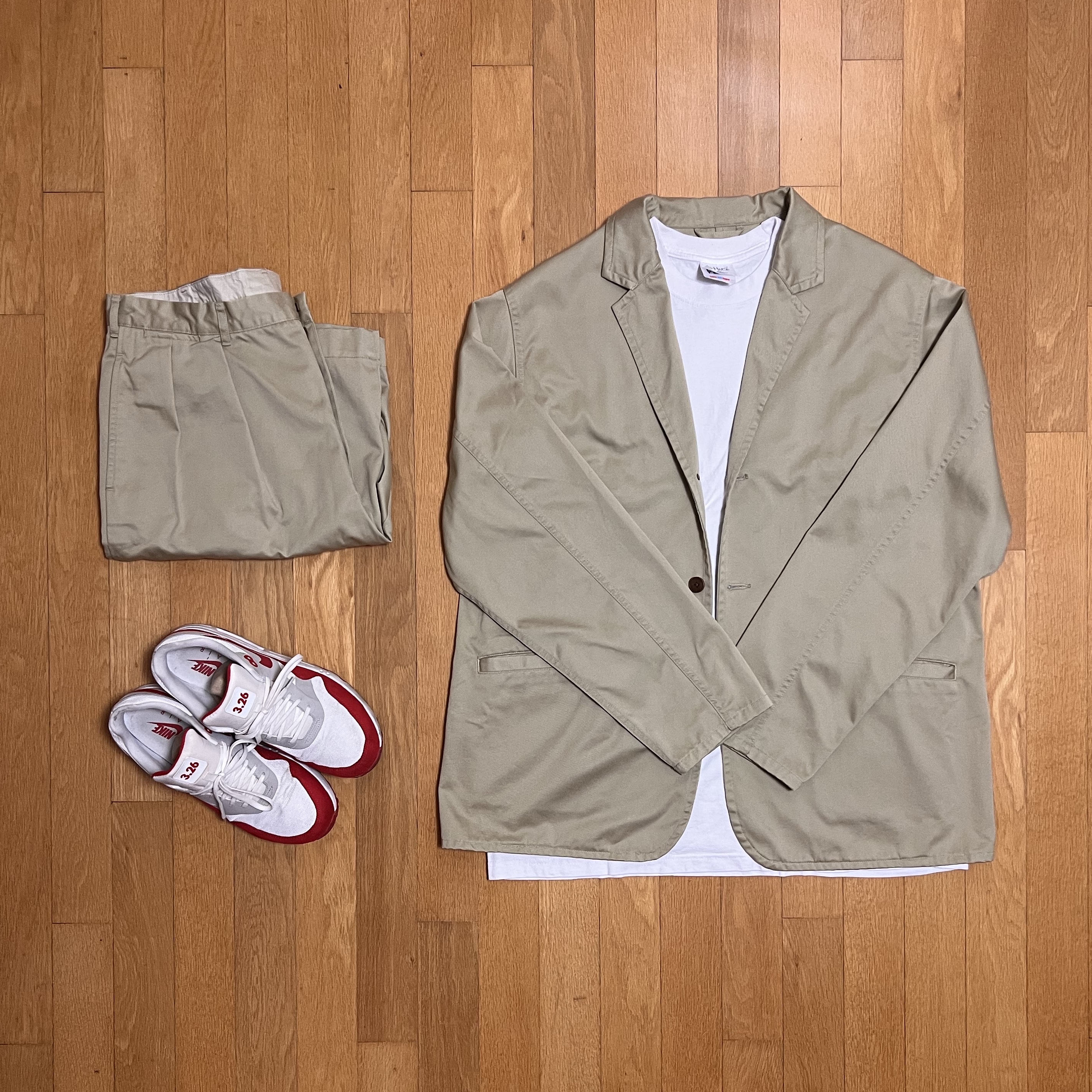 Nike Air Max 1 Ultra Air Max Day Red 2017 착용 스타일