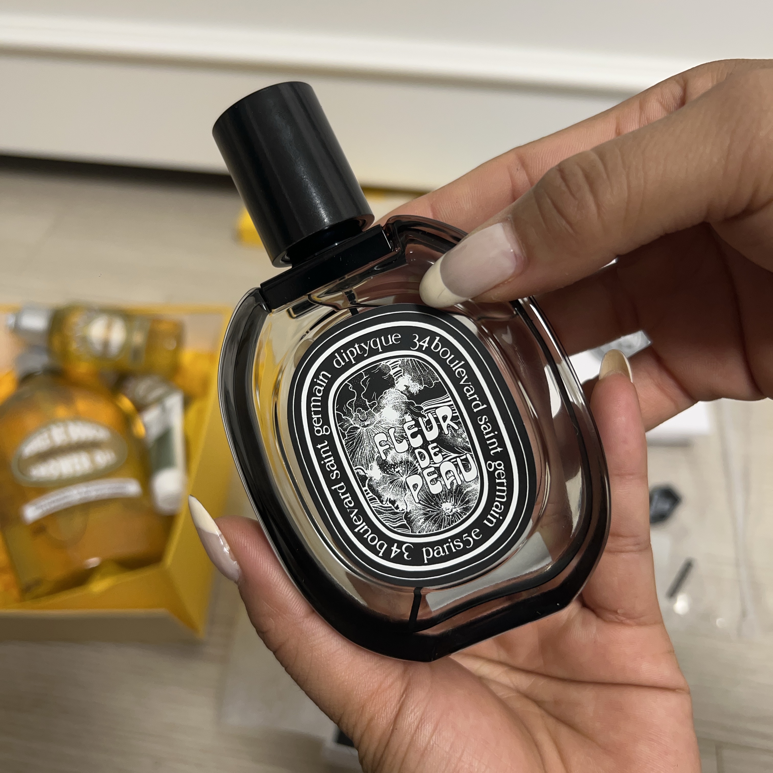 Diptyque Fleur De Peau Eau De Parfum 75ml 착용 스타일