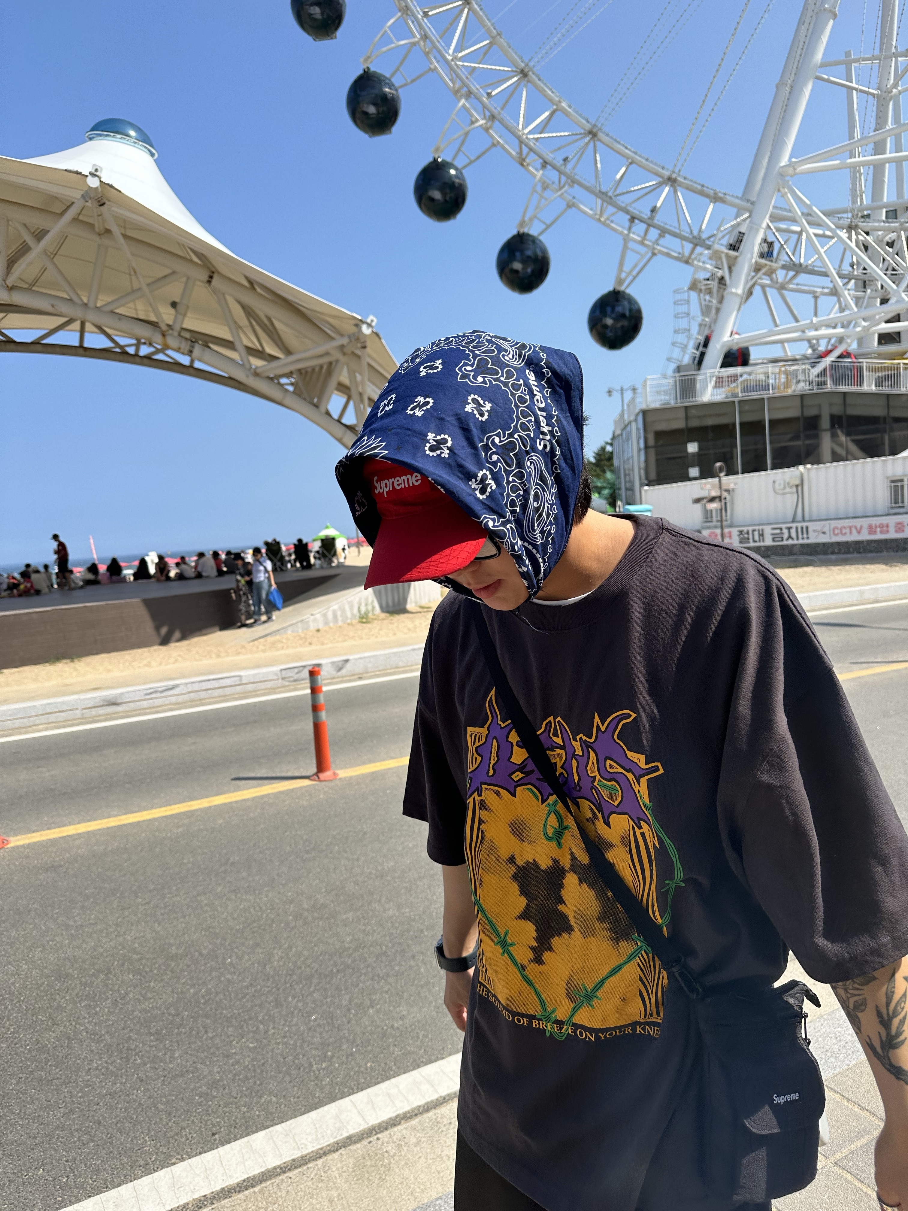 Supreme Ventile Camp Cap Red - 23SS, Deus Ex Machina Breeze T-Shirt Anthracite 착용 스타일