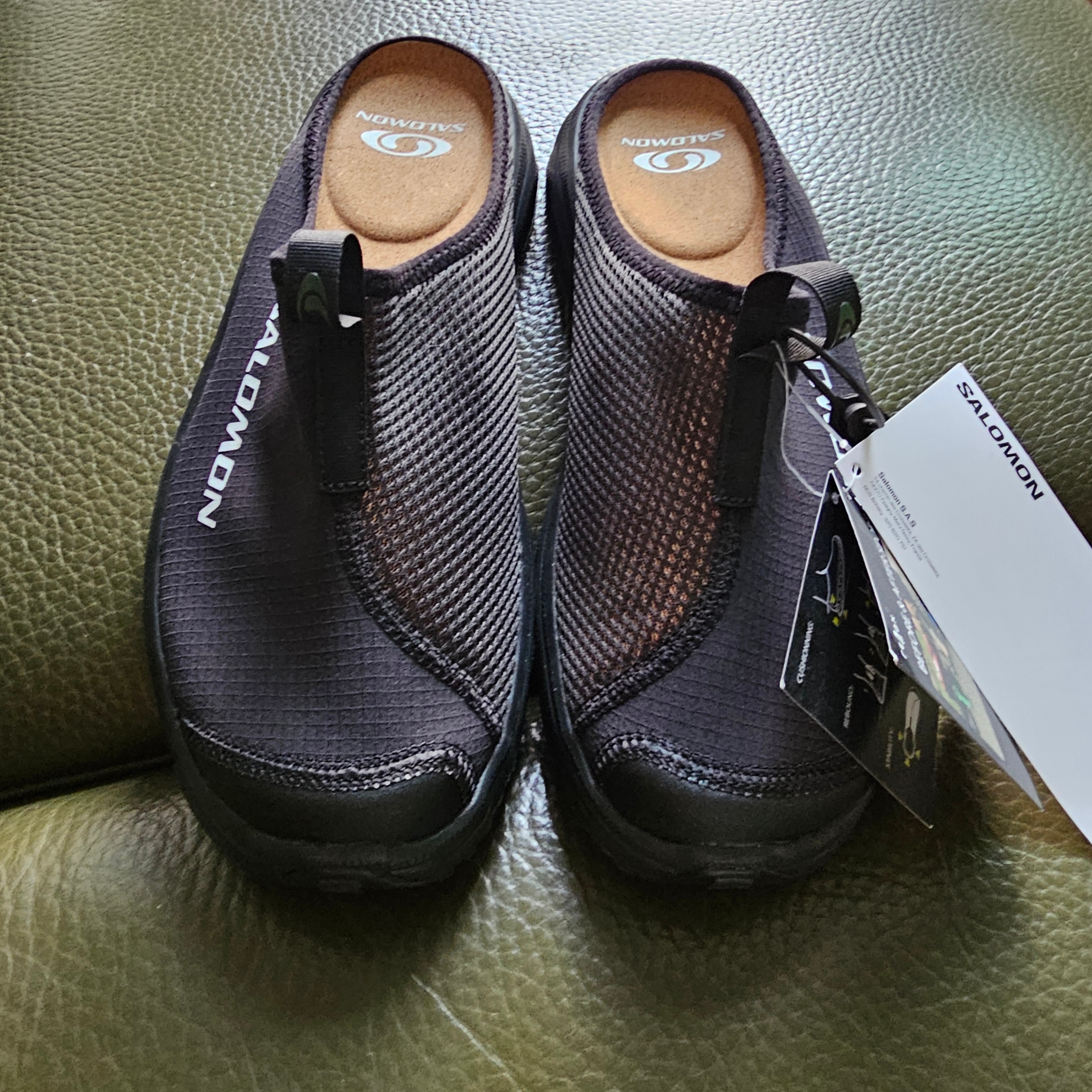 Salomon Snowclog Black Asphalt 착용 스타일 - 1