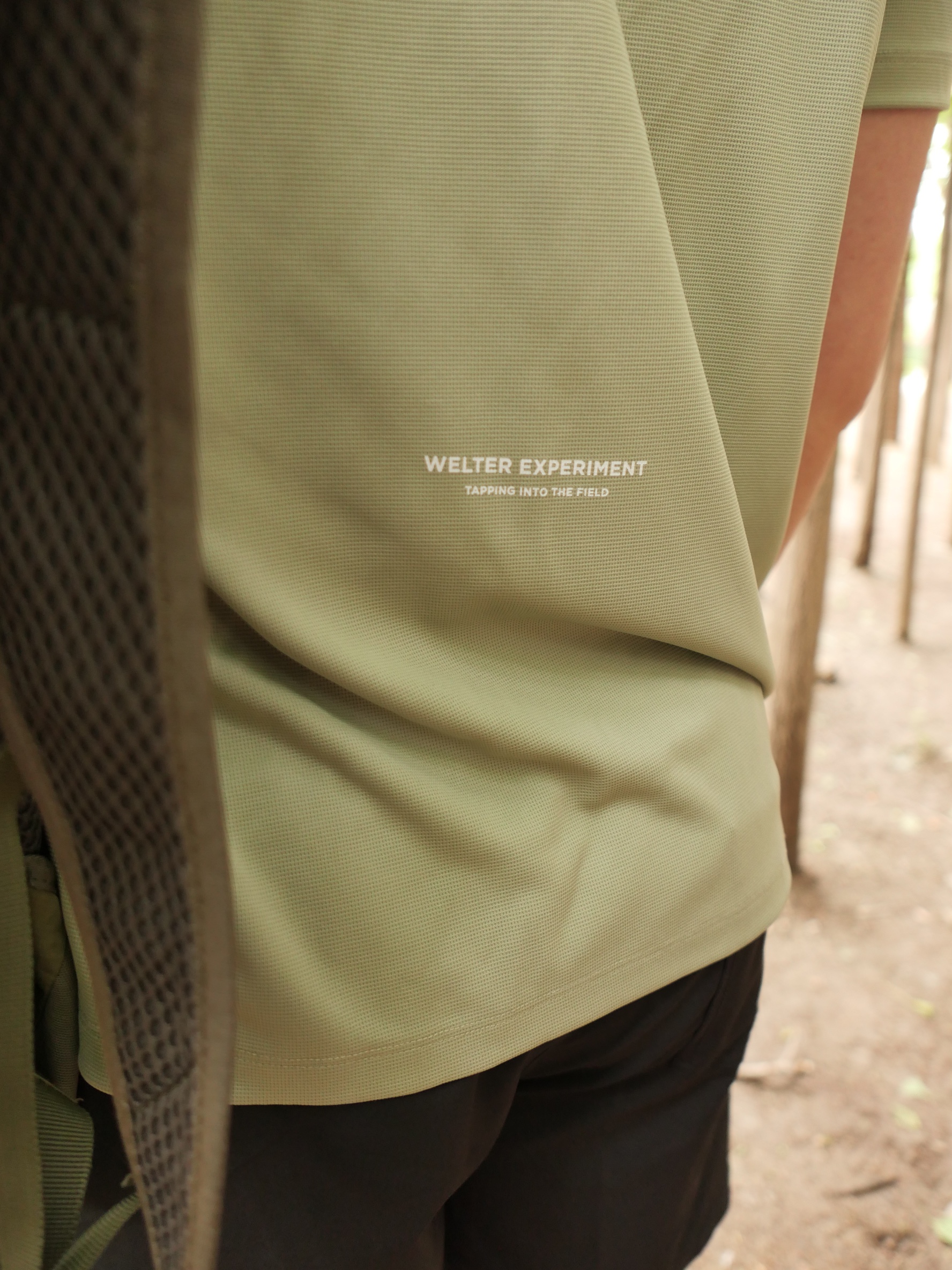 Welter Experiment Brisa Raglan T-Shirt Sage Green 착용 스타일 - 4