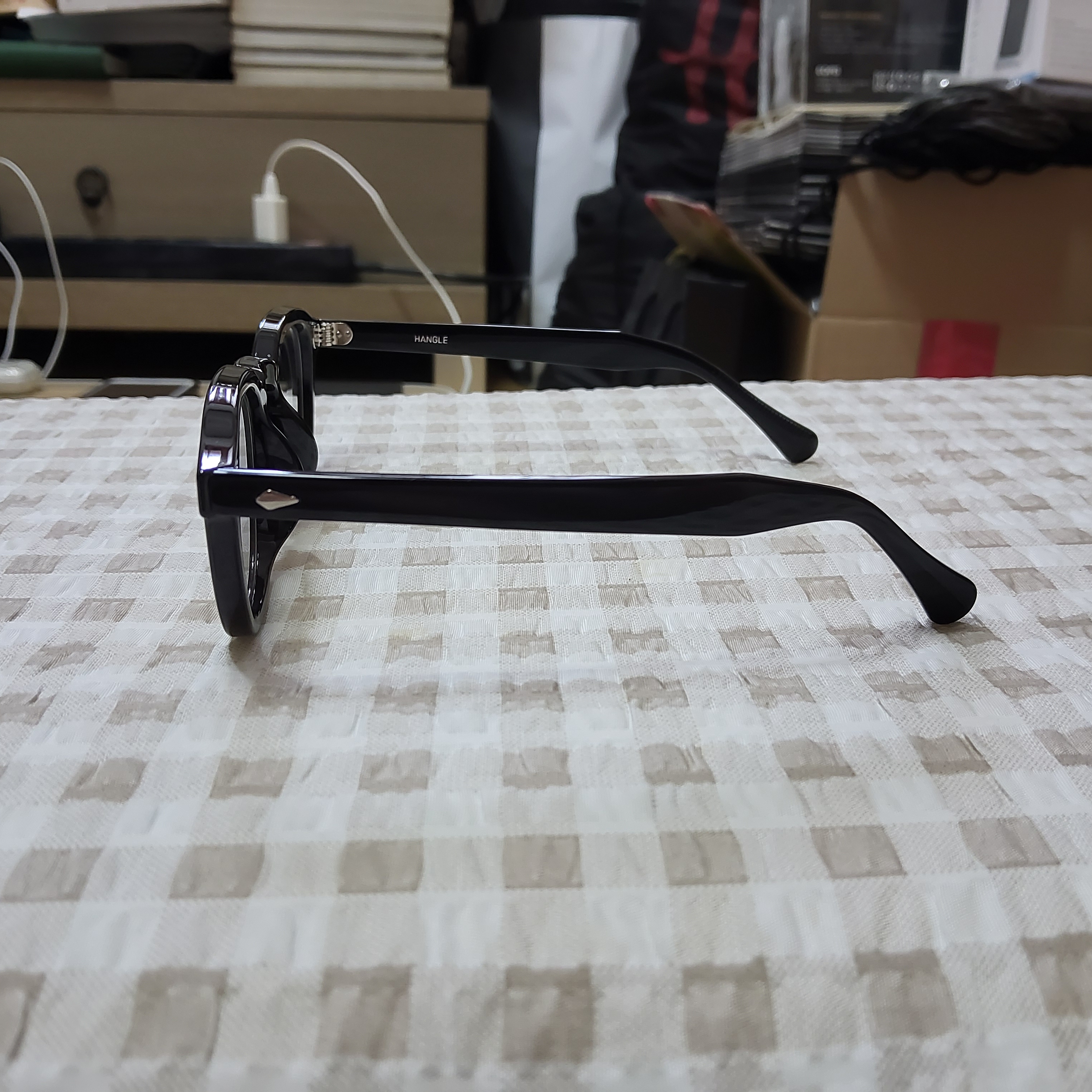 Hangle EPI Black 2 Size 착용 스타일 - 3