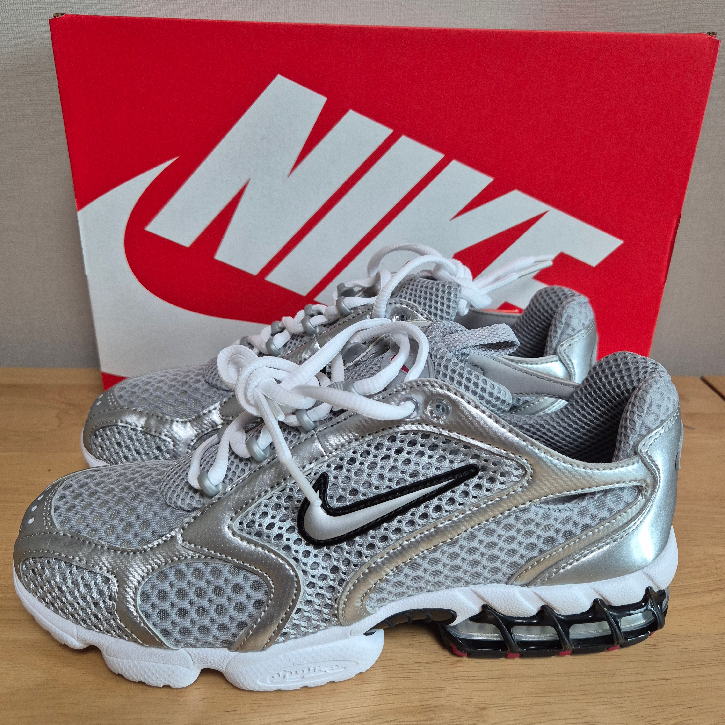 Nike Air Zoom Spiridon Cage 2 Metallic Silver 착용 스타일 - 2