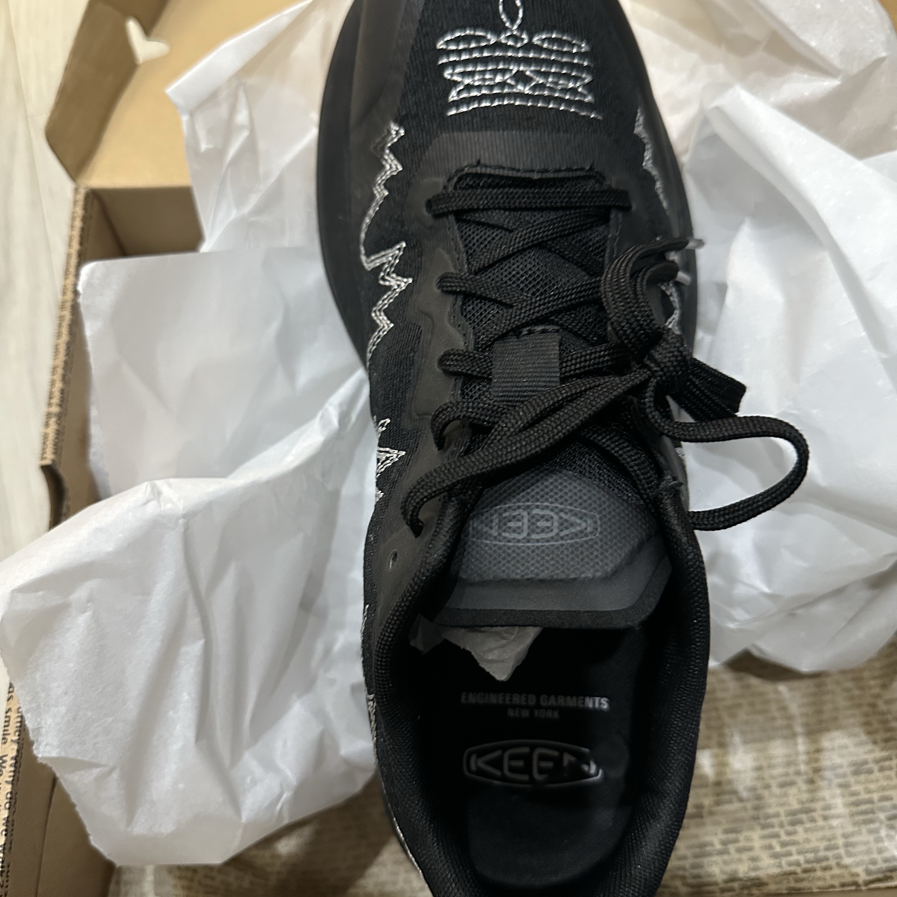 Keen x Engineered Garments WK500 Black 착용 스타일