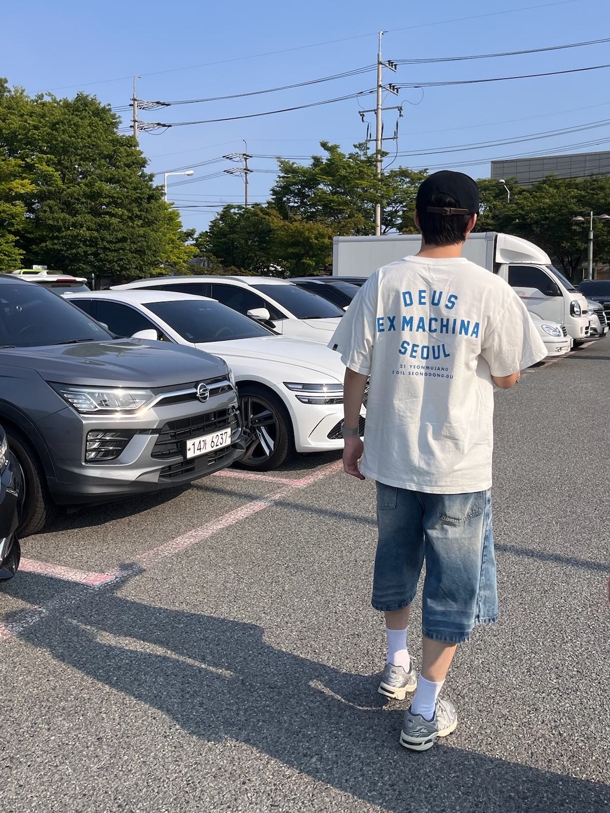 Deus Ex Machina Seongsu College T-Shirt White Midnight Blue, Asics Gel-1090 Piedmont Grey 착용 스타일 - 3