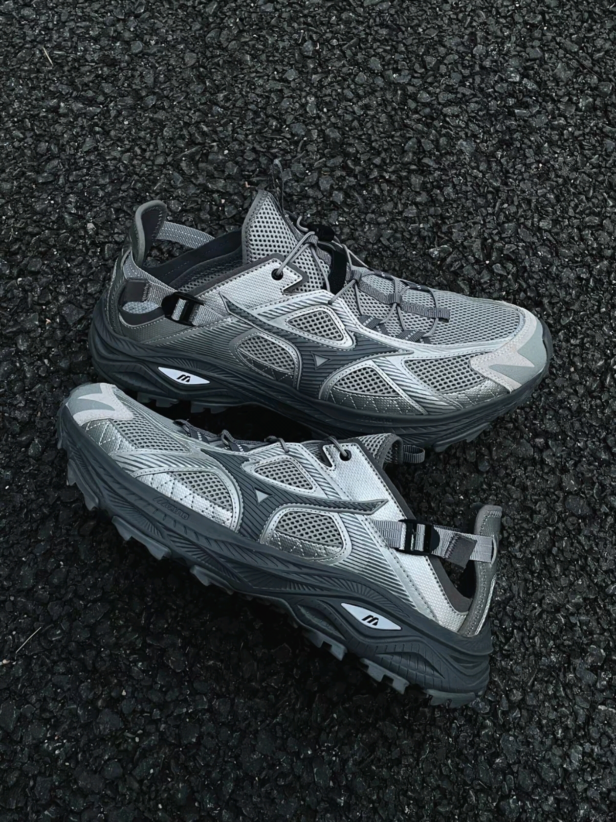 Mizuno Racer Trail SE Silver Grey 착용 스타일 - 3