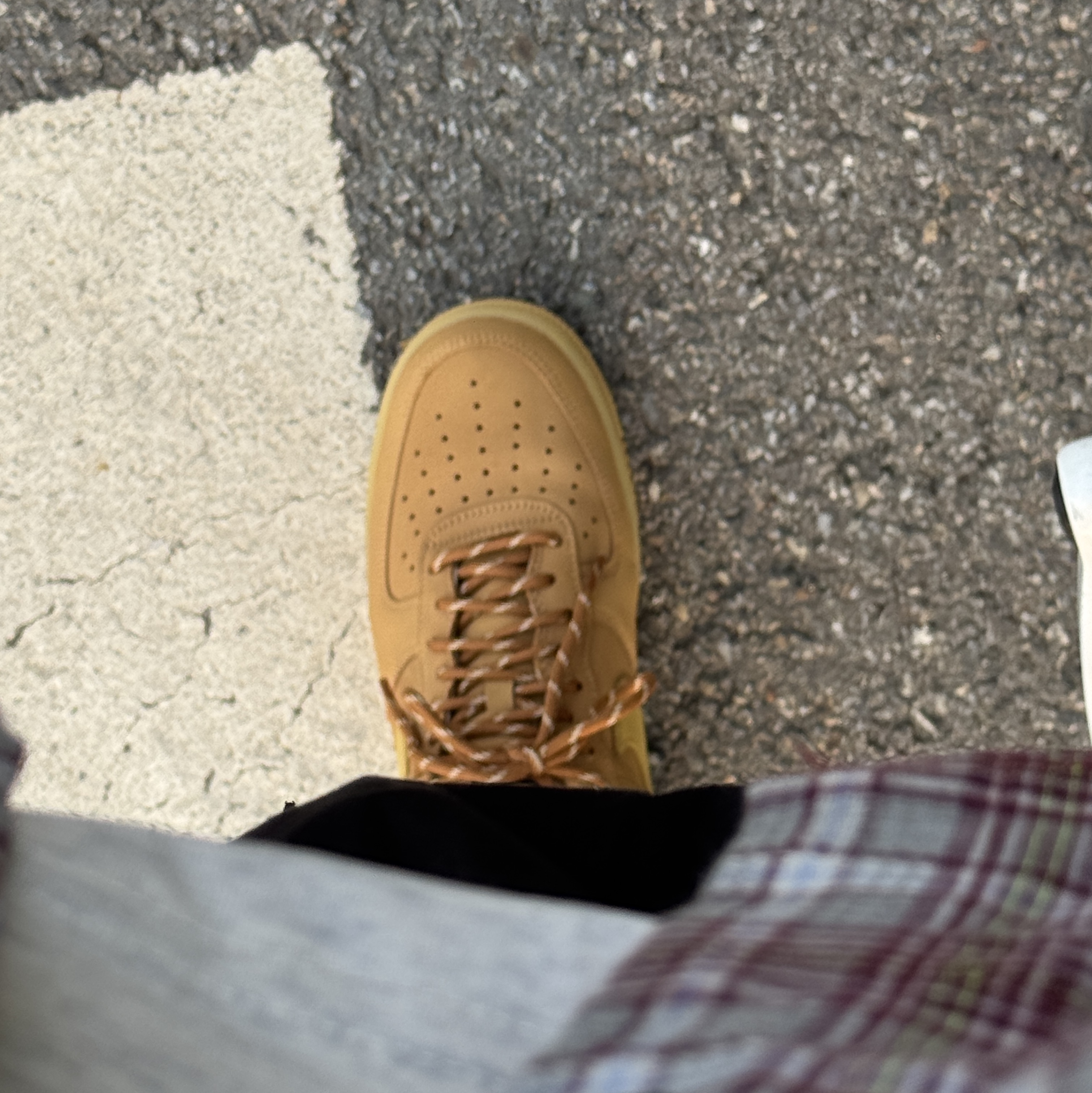 Nike Air Force 1 '07 WB Flax 착용 스타일