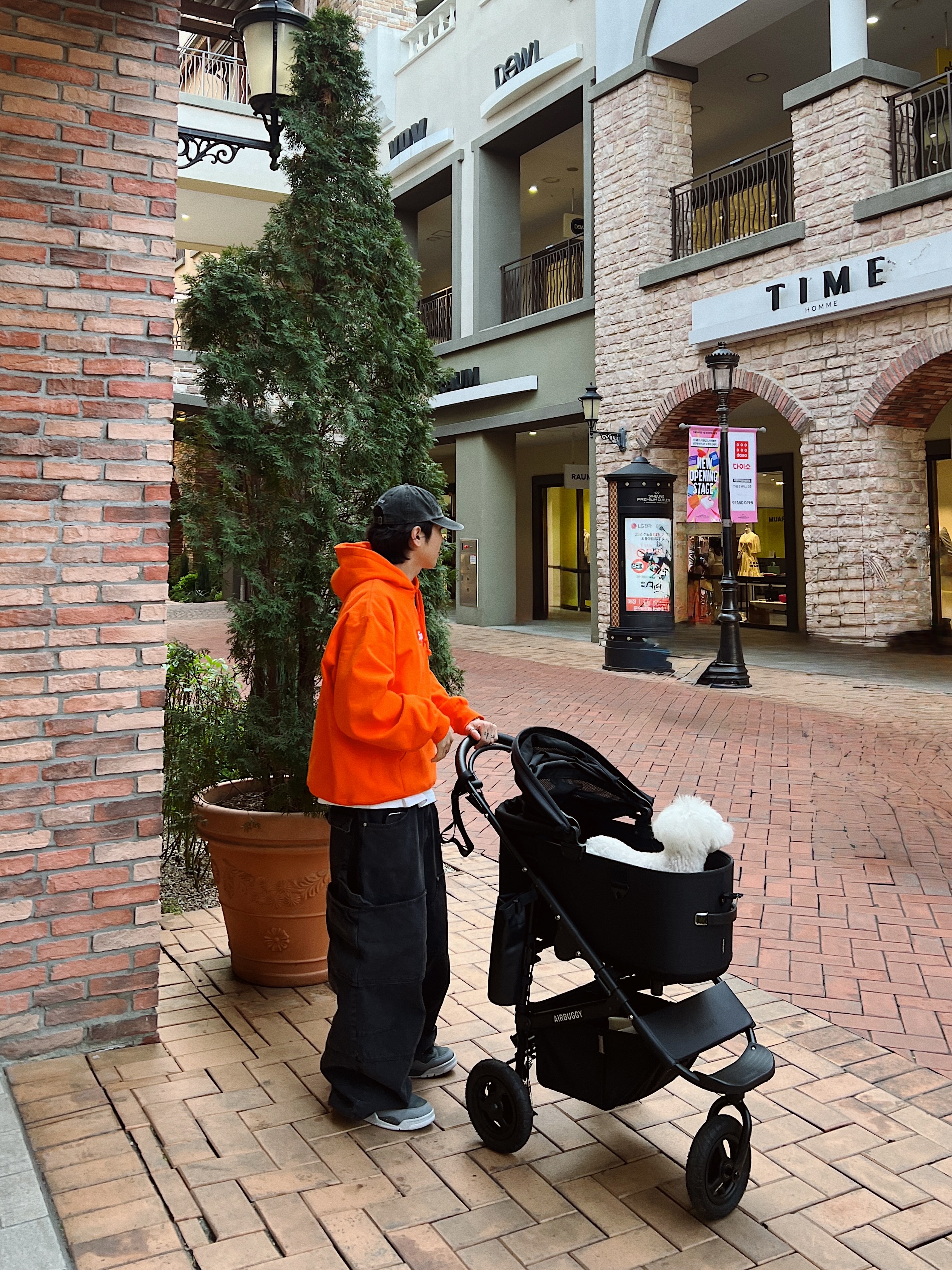 Supreme Box Logo Hooded Sweatshirt Dark Orange - 24FW, Nonnod Double Pocket Cargo Pants Vintage Black 착용 스타일 - 2