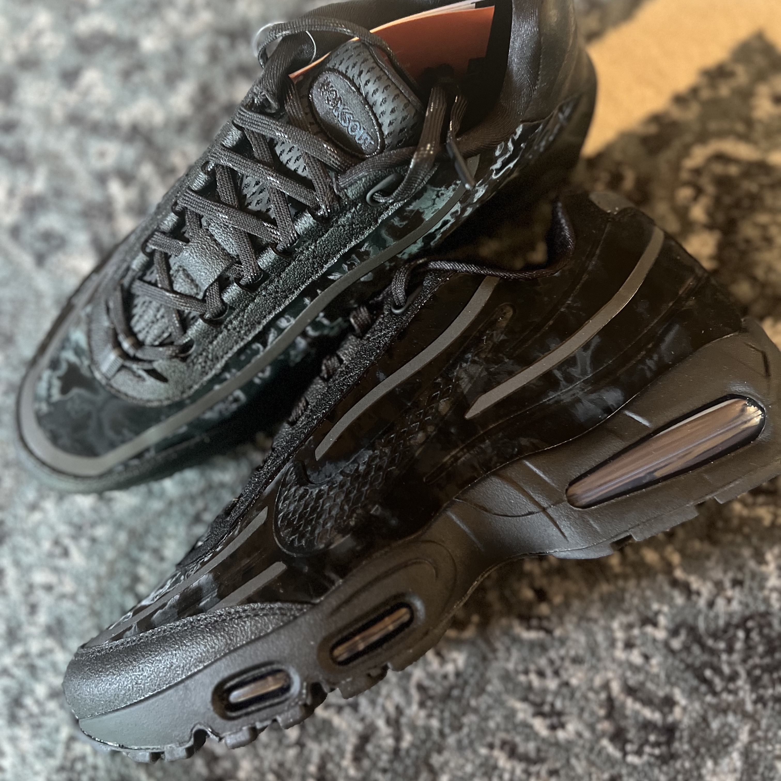 Nike x Worksout Air Max 95 Black Anthracite 착용 스타일 - 1