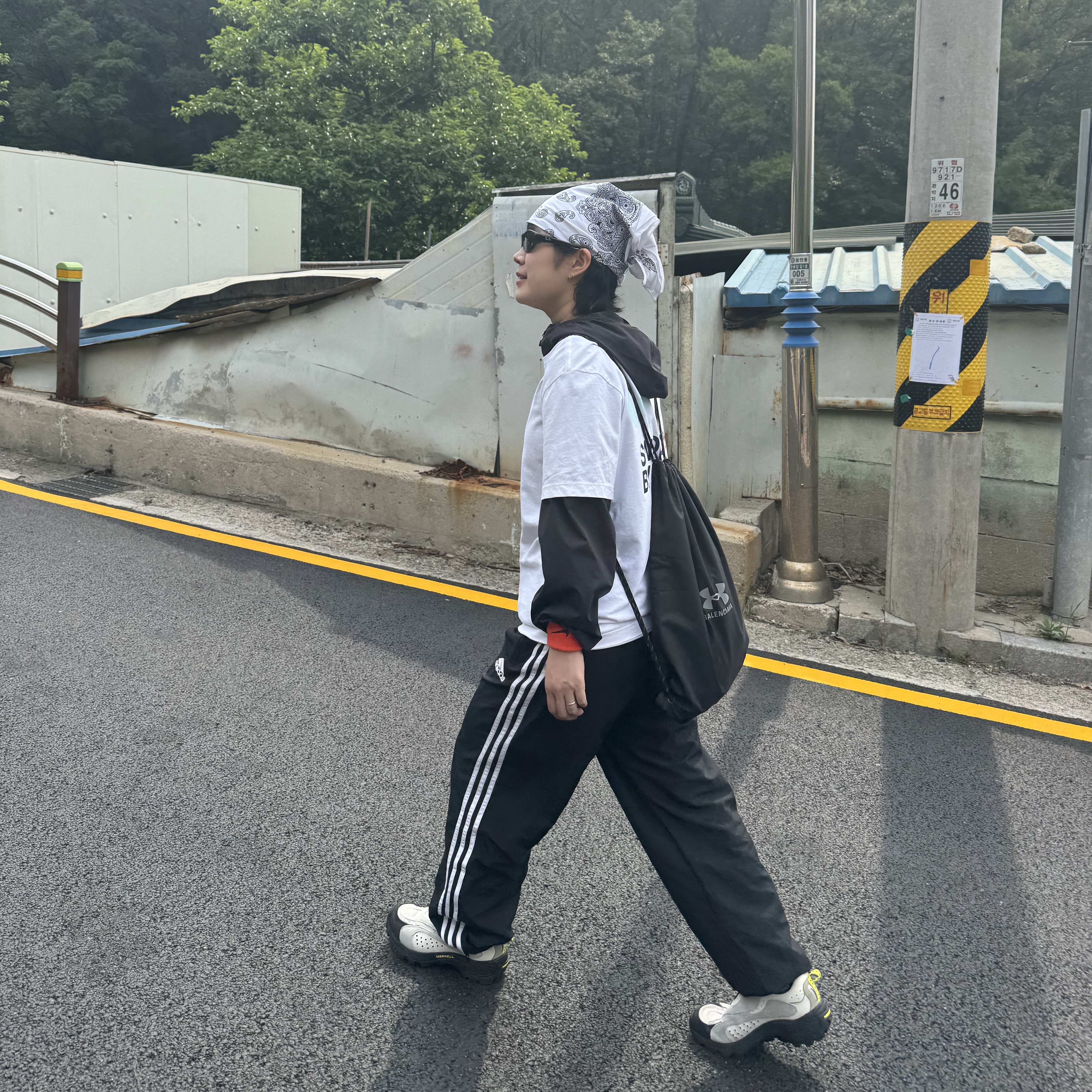 [KREAM 단독, 1TRL] Merrell x Nicole McLaughlin Women MOC Speed Streak EVO Birch 착용 스타일 - 1