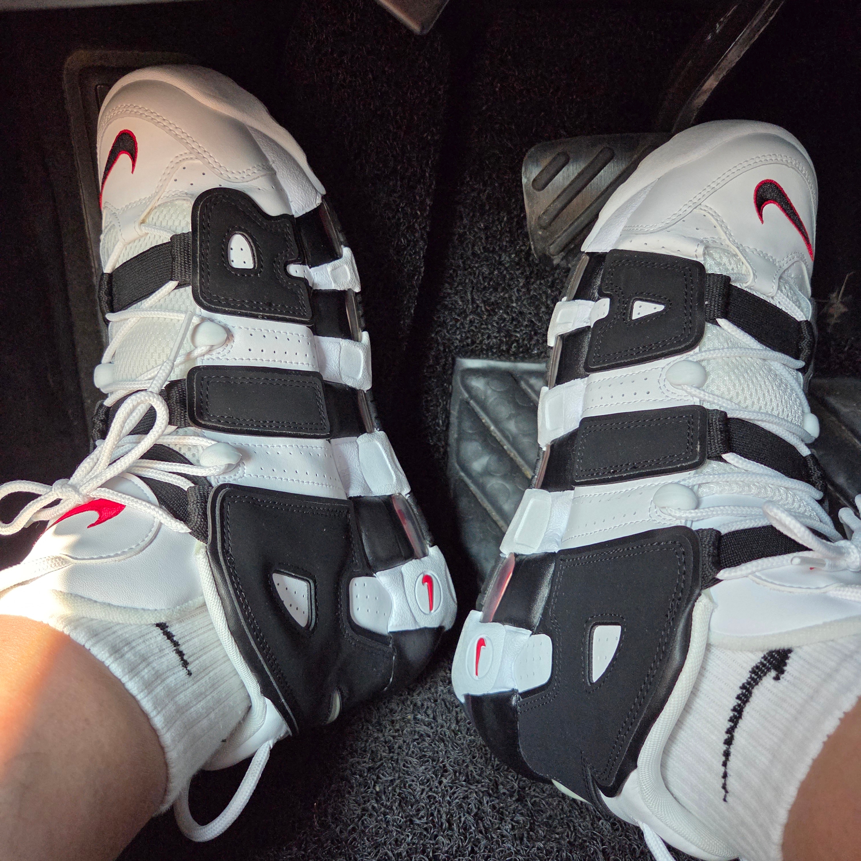 Nike Air More Uptempo Scottie Pippen 착용 스타일 - 1