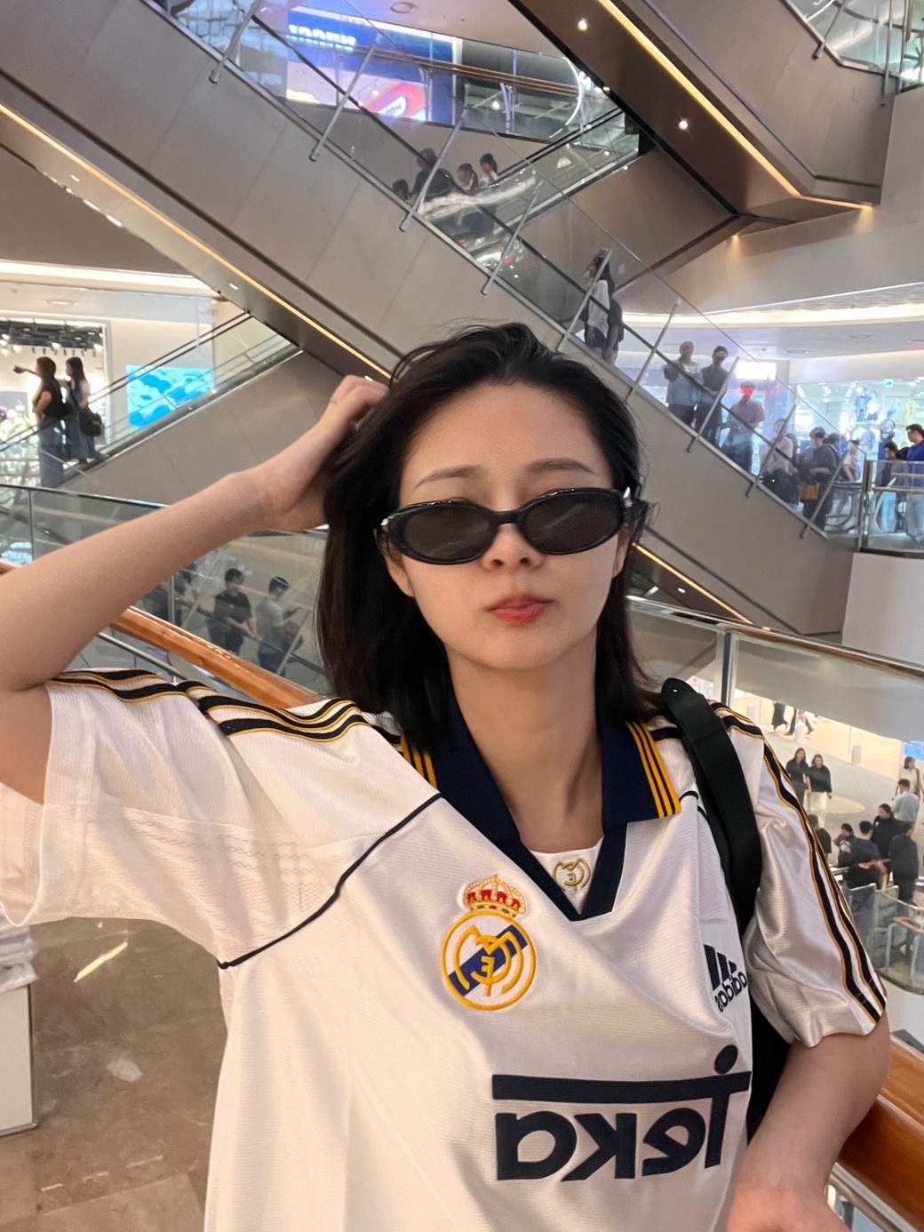 Adidas Real Madrid 99/00 Home Jersey White - KR Sizing (Non Marking Ver.) 착용 스타일 - 2