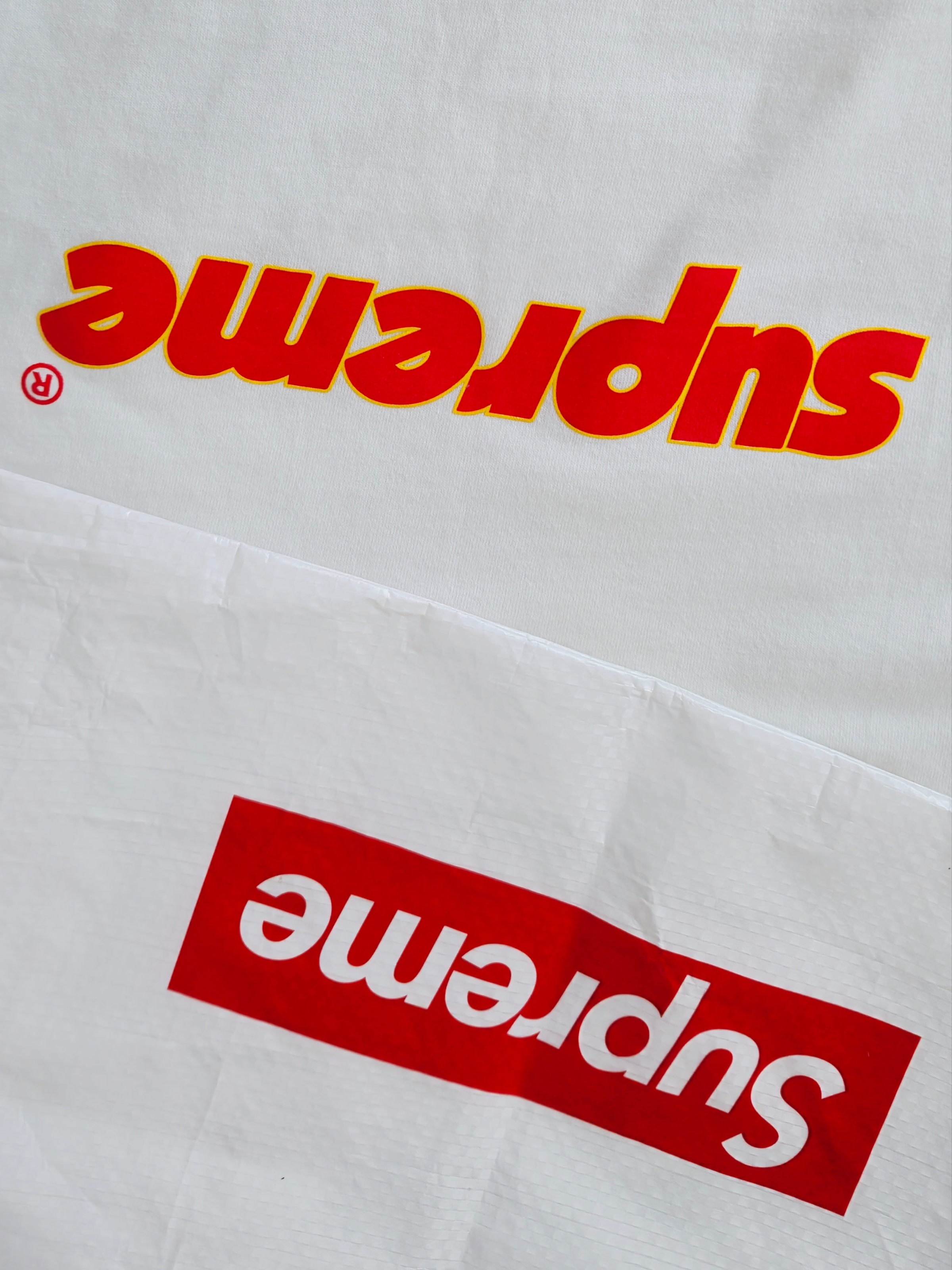 Supreme Pinline T-Shirt White - 24SS 착용 스타일