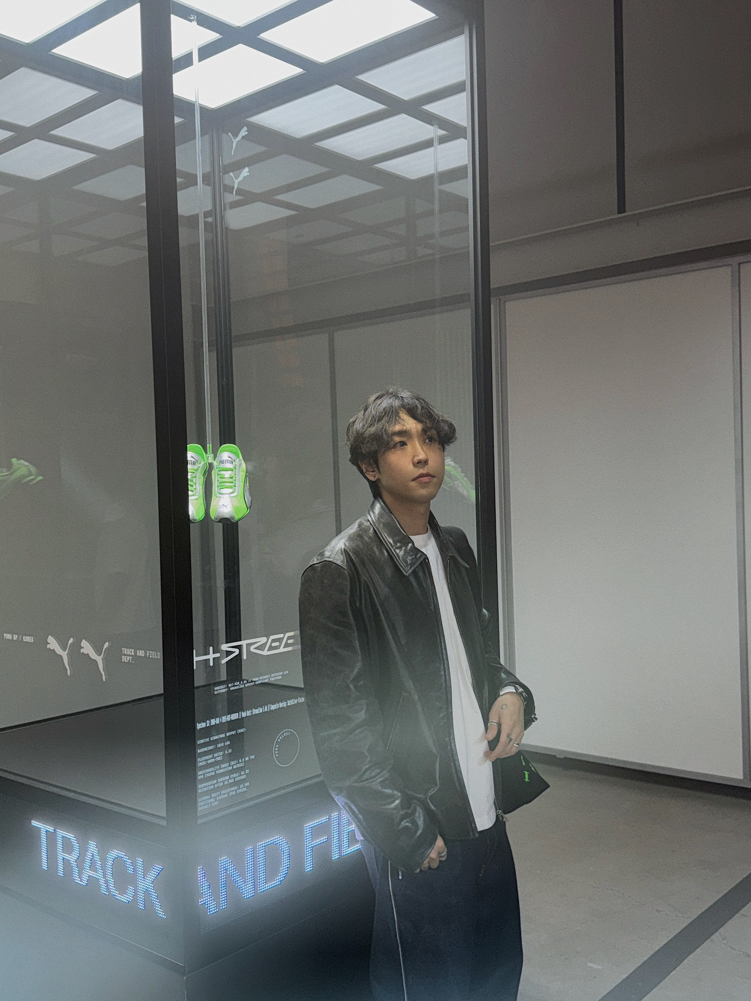 STU Lamb Skin Leather Jacket Black, Puma H-street OG Green Silver 착용 스타일 - 2