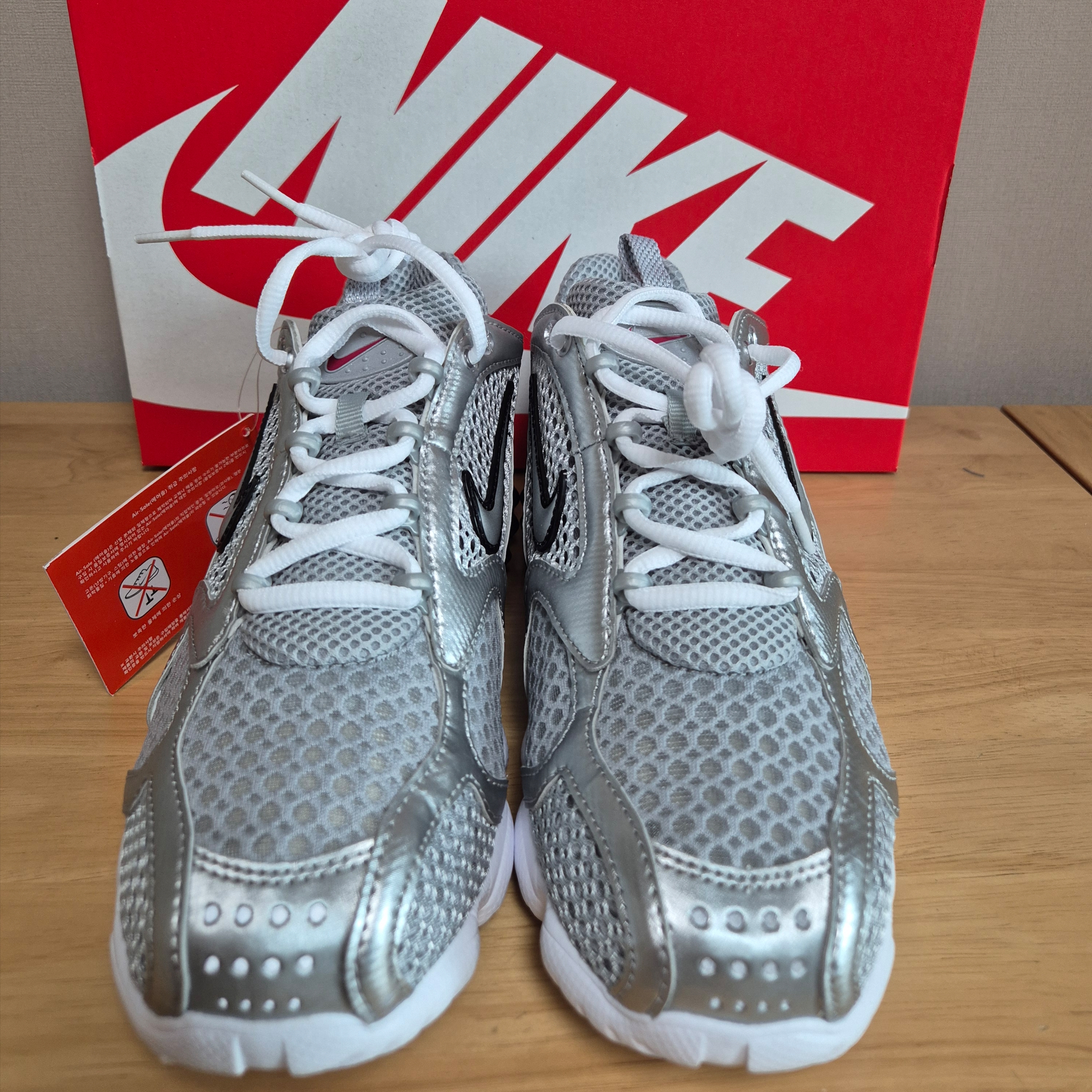 Nike Air Zoom Spiridon Cage 2 Metallic Silver 착용 스타일 - 1