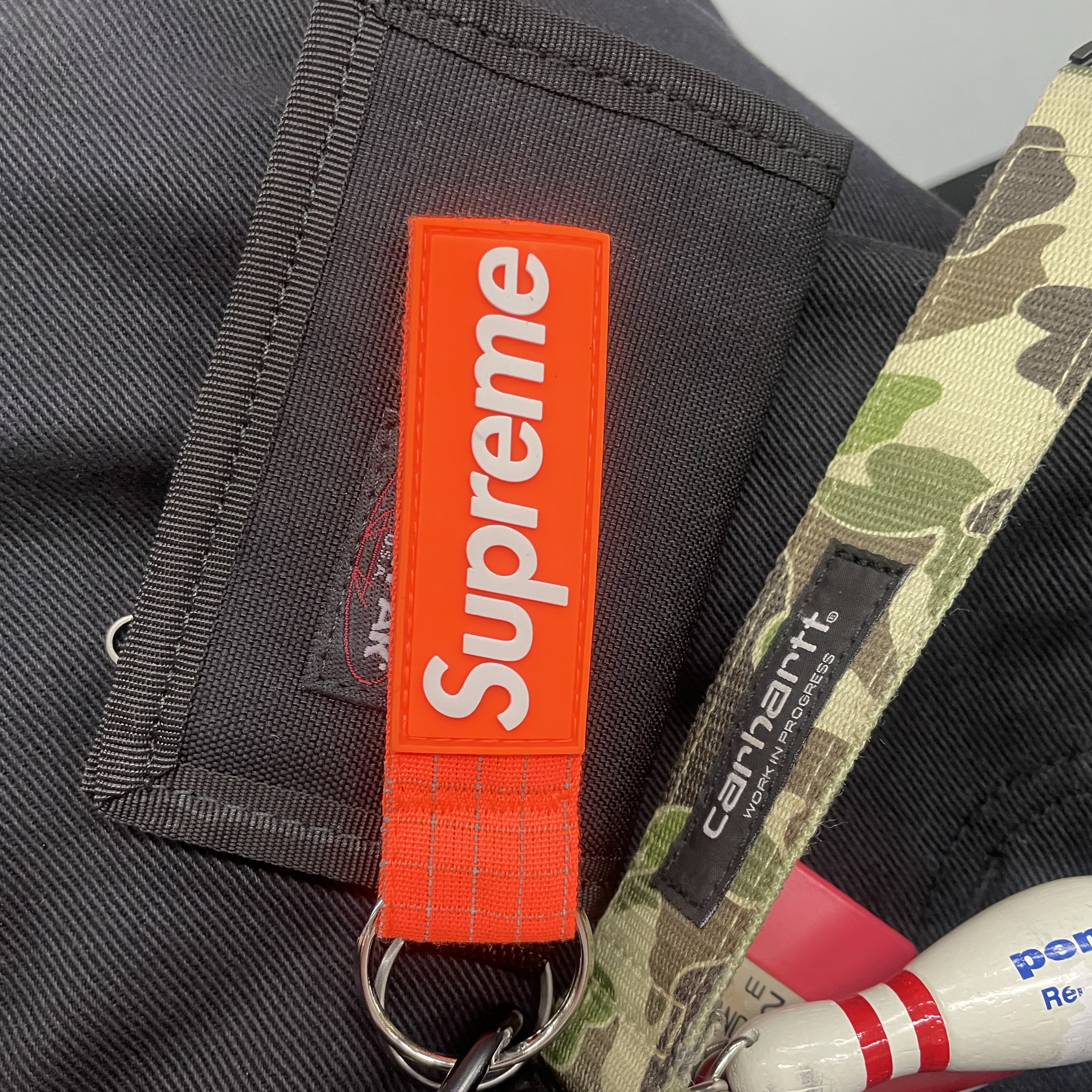 Supreme Ripstop Keychain Orange - 24SS 착용 스타일