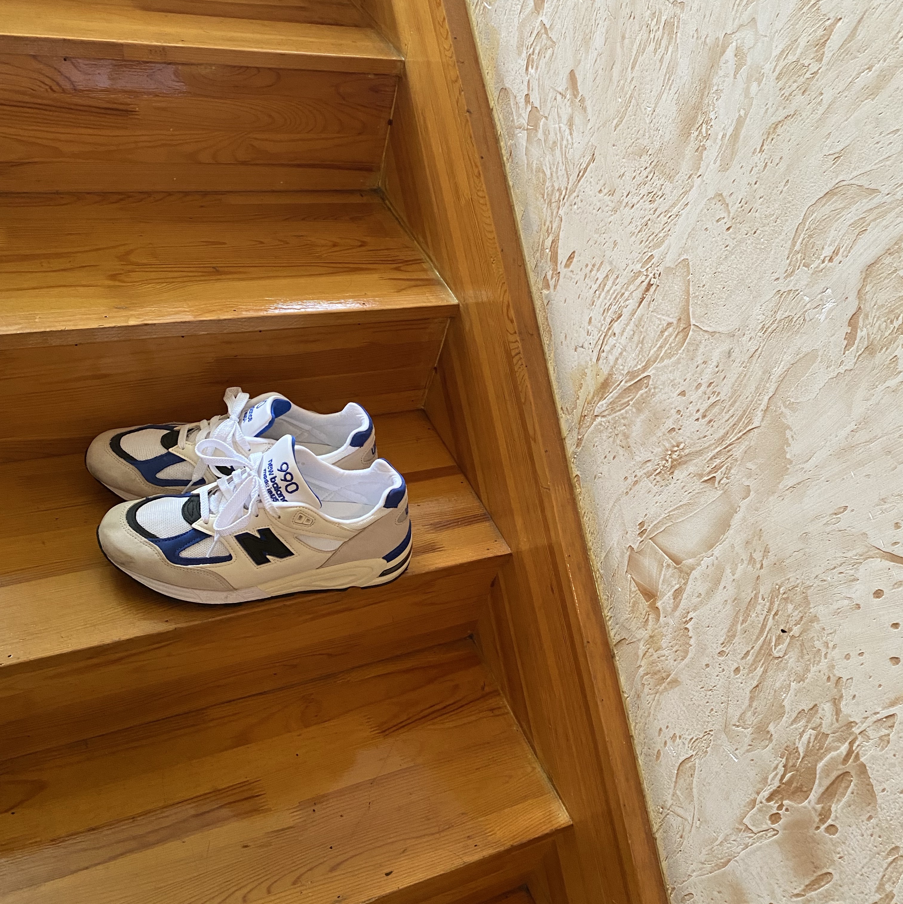 New Balance 990v2 Made in USA White Blue 착용 스타일