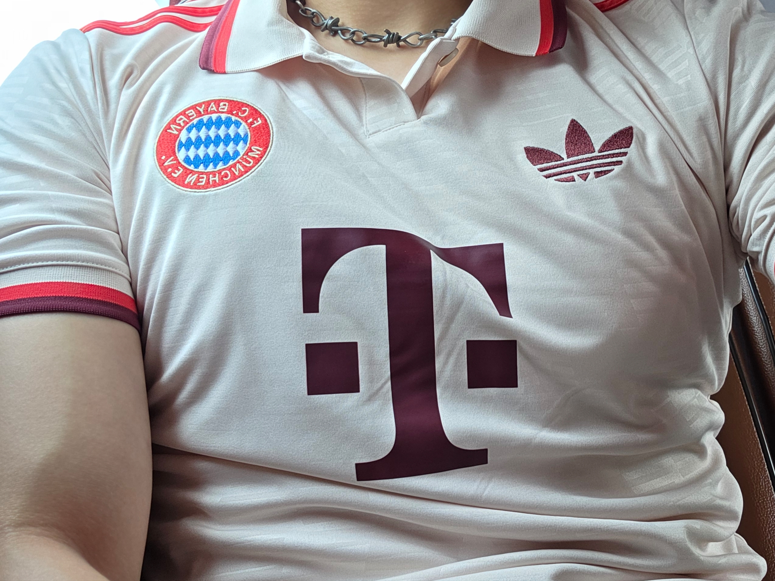 Adidas Bayern Munchen 2024/25 3rd Jersey Linen - KR Sizing (Non Marking Ver.) 착용 스타일 - 1
