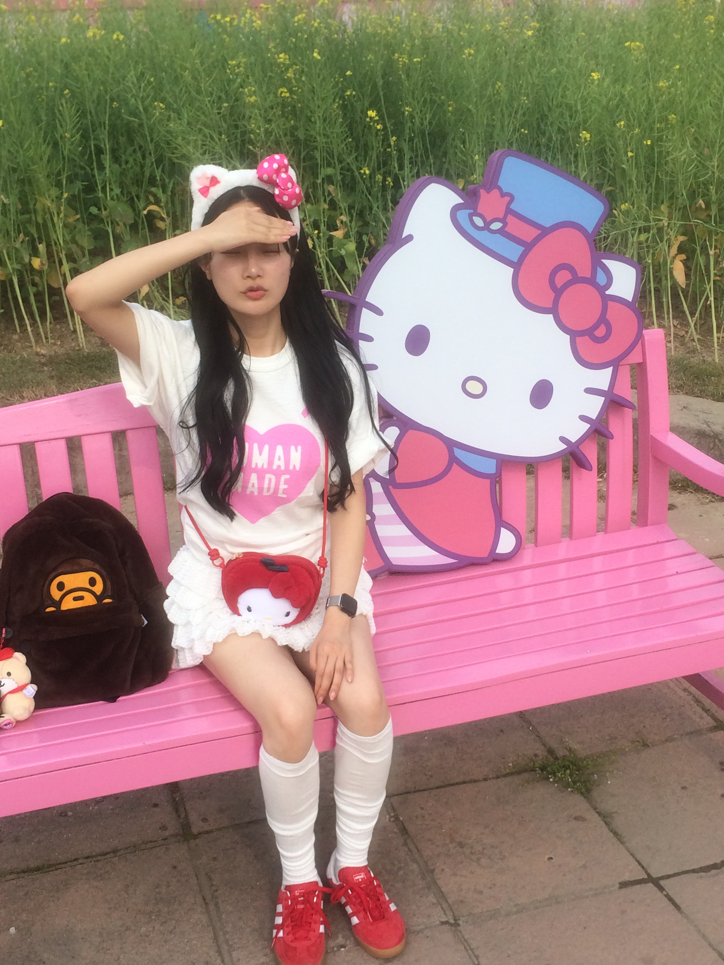 Human Made Heart T-Shirt White Pink - Harajuku Store Exclusive, Adidas Gazelle Indoor Better Scarlet Cloud White 착용 스타일 - 6