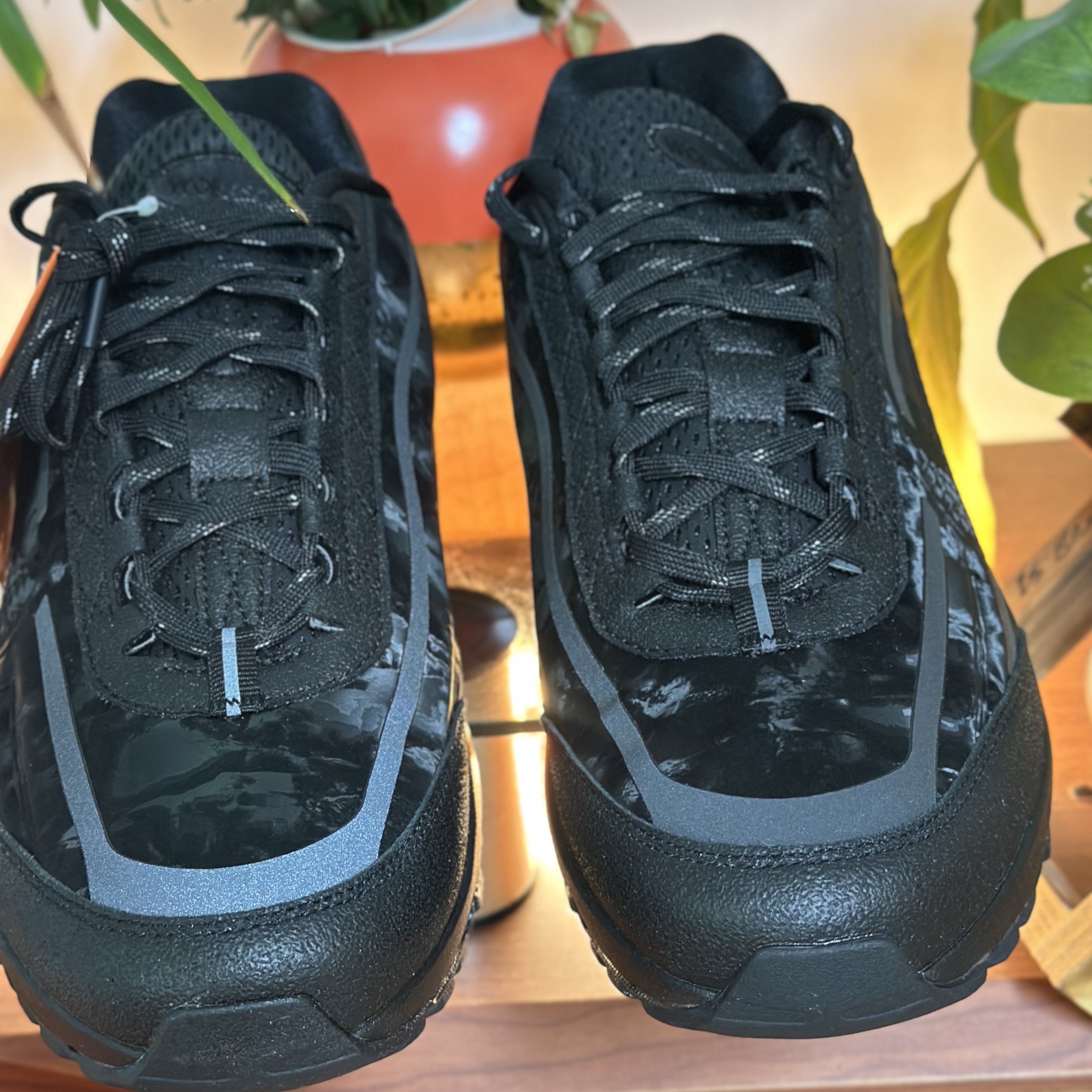 Nike x Worksout Air Max 95 Black Anthracite, Nike x Worksout Air Max 95 Medium Olive and Sequoia 착용 스타일 - 1