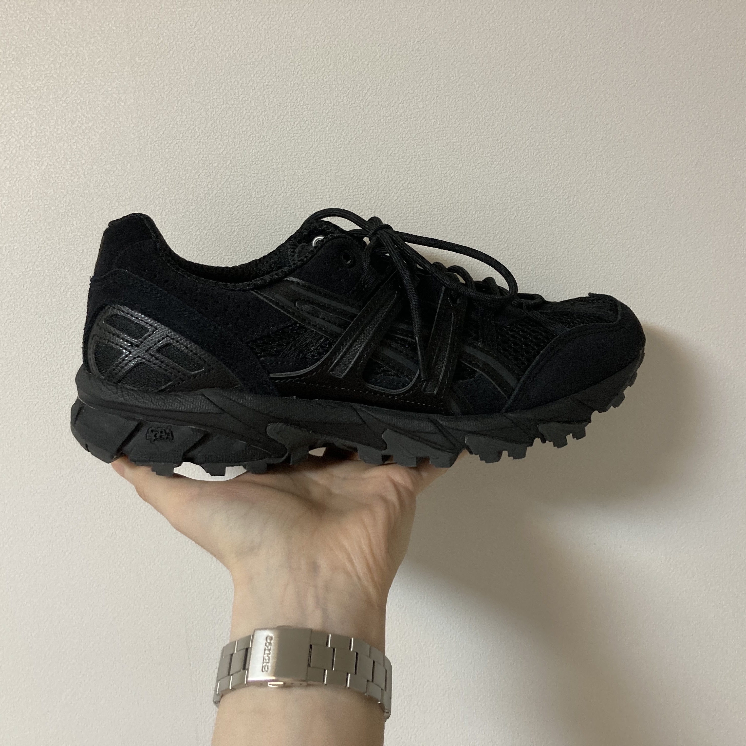 Asics Gel-Sonoma 15-50 Black, Seiko SBTH007 Silver 착용 스타일 - 4